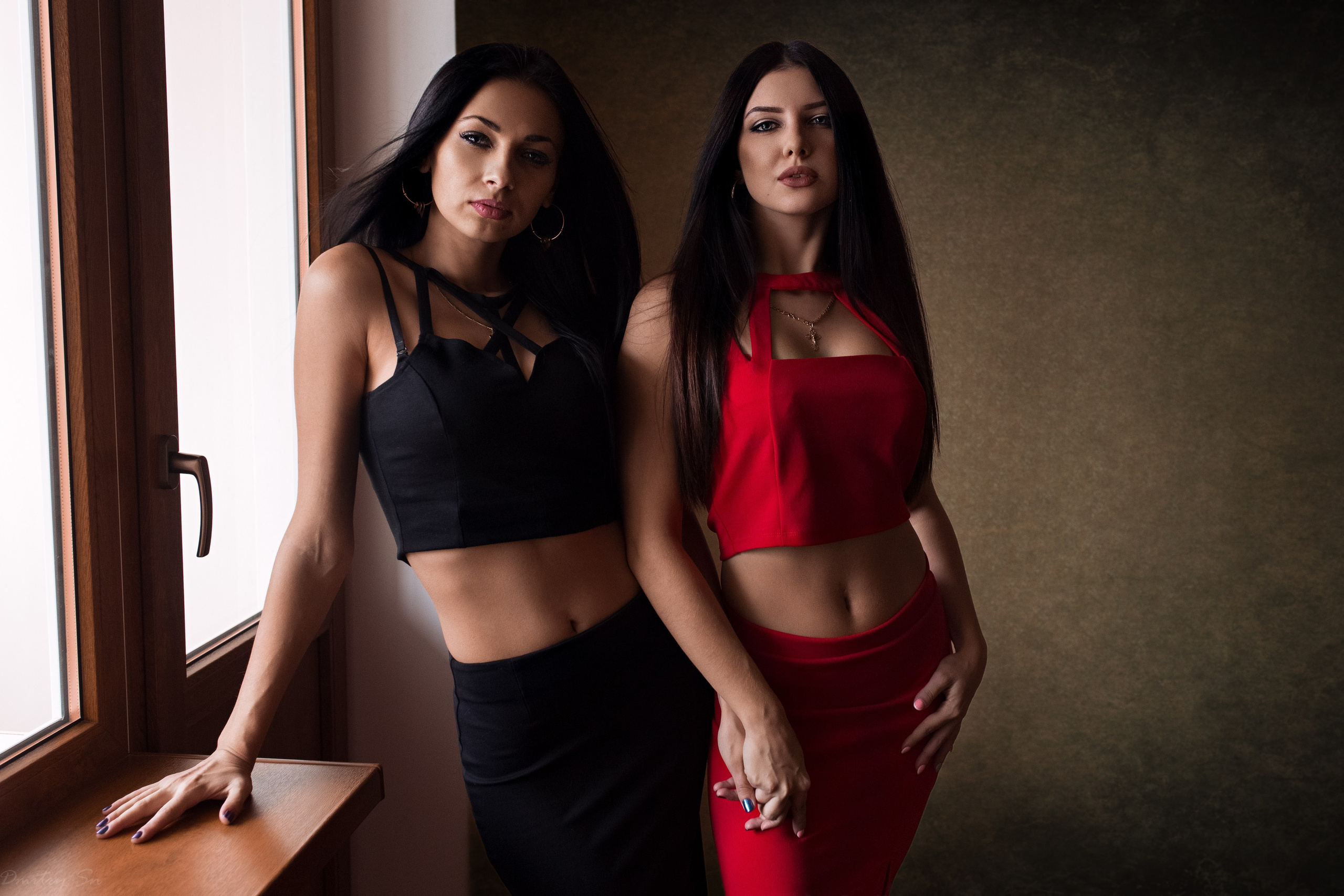 Зимняя фотосъемка в парке и портреты у окна с Викторией и Кристиной в формате для «себя»