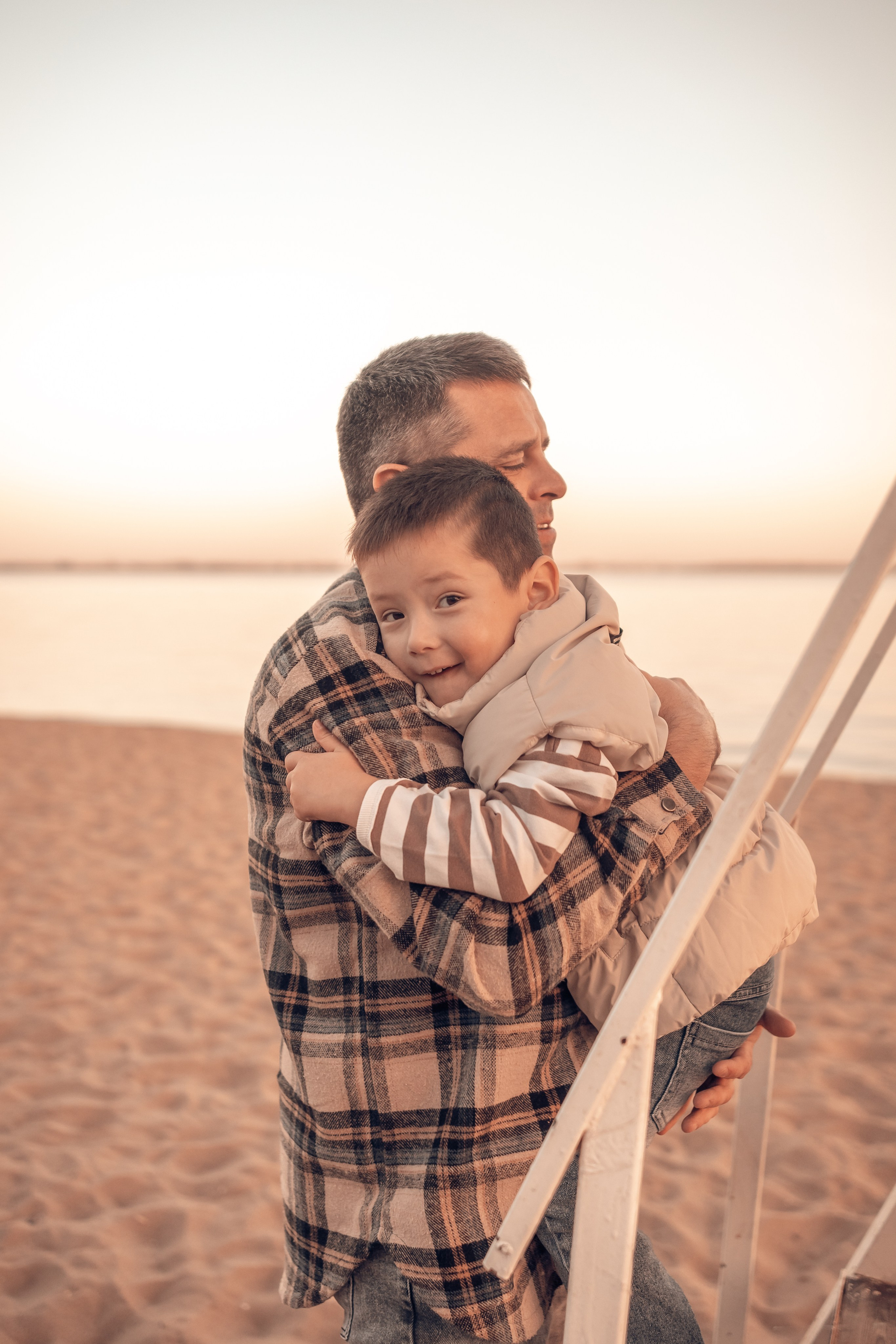 Алексей, Елена и Тимур. Пляж. Главная