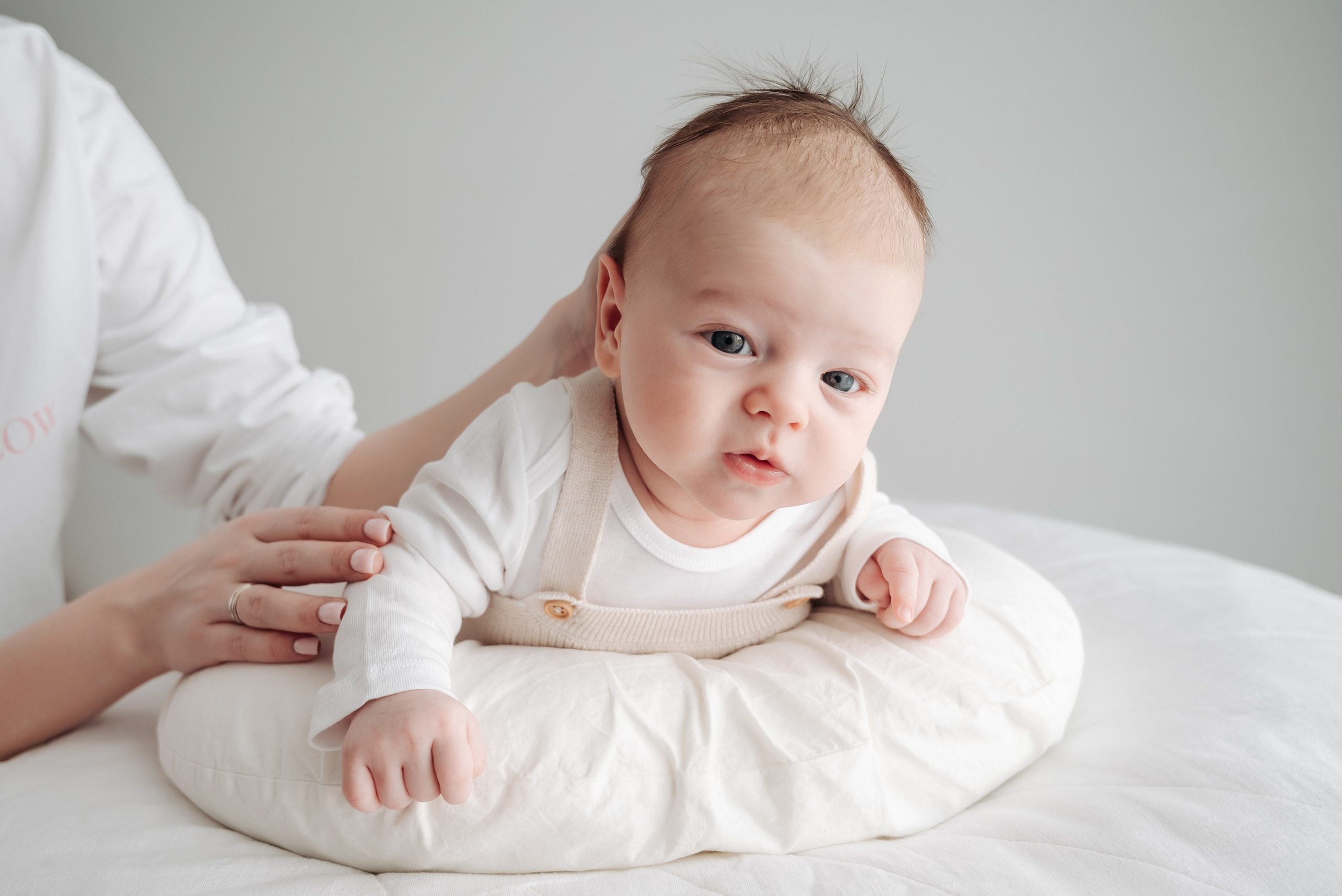 Newborn. Фотограф Татьяна Ульянова. Съёмка выписки из роддома, Таинства Крещения