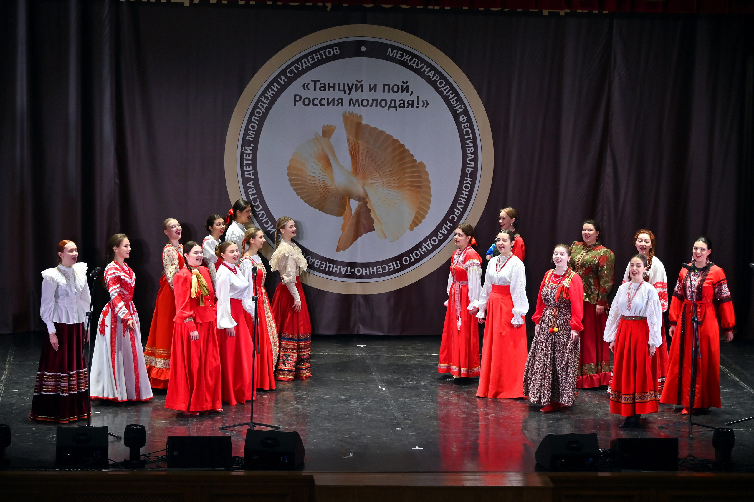 Гала-концерт. Танцуй и пой, Россия Молодая! 22.04.2024. Профессиональный фотограф в Москве Алёна Котова