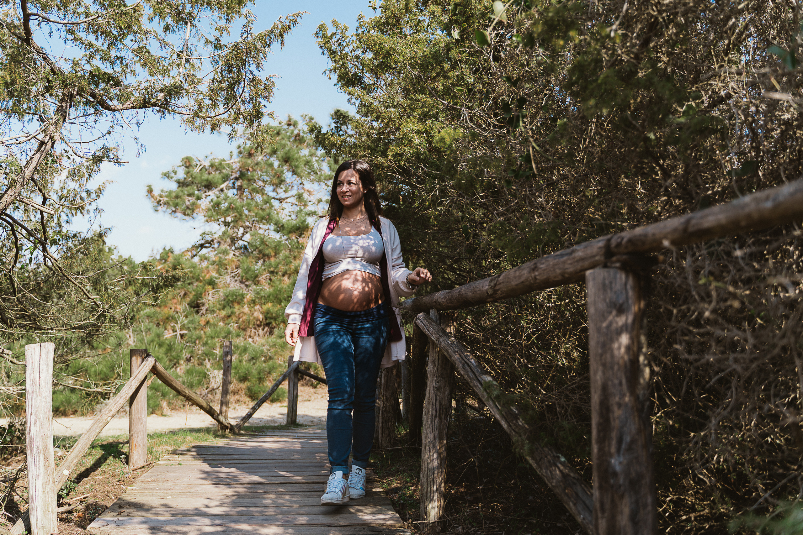 Martina with parents. Family Lifestyle Photographer in Lucca, Italia
