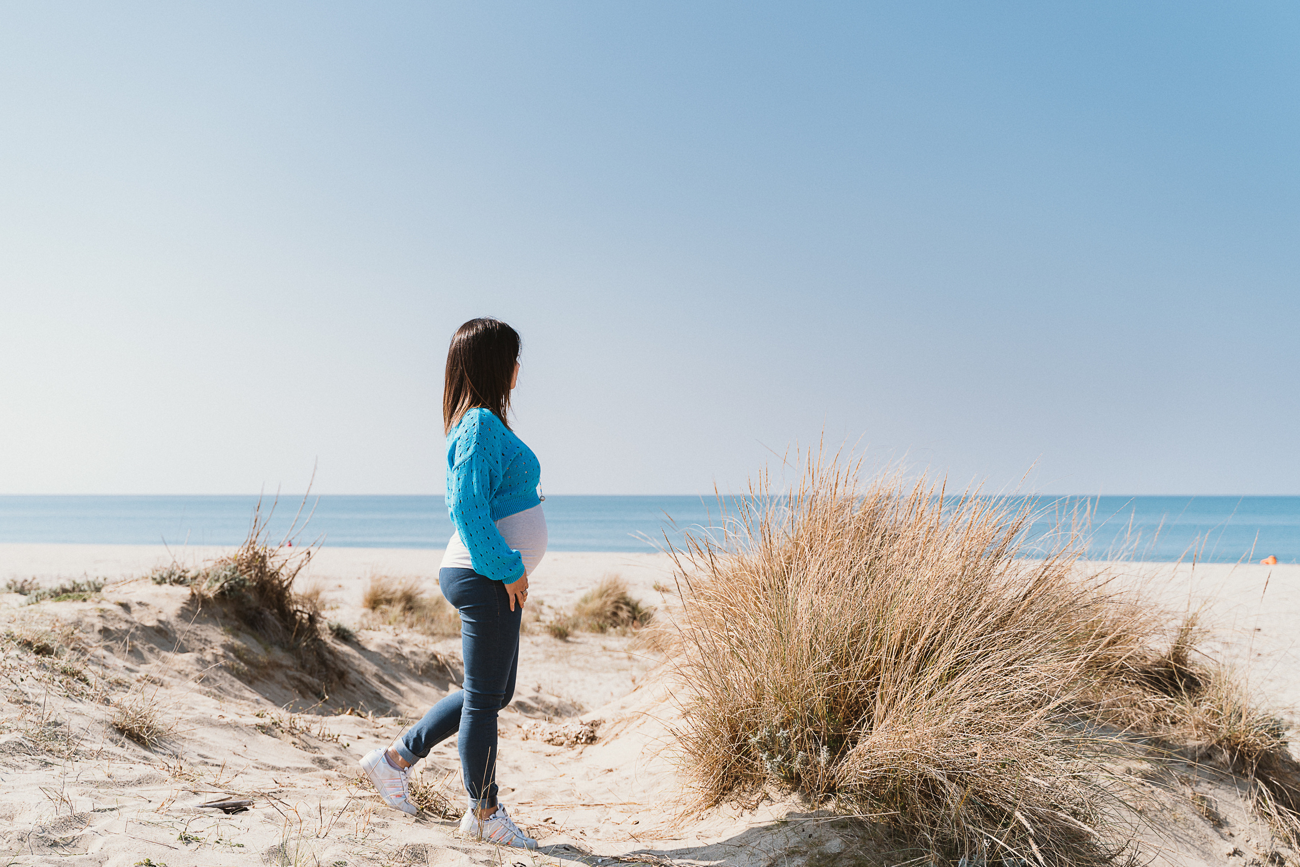 Martina with parents. Family Lifestyle Photographer in Lucca, Italia