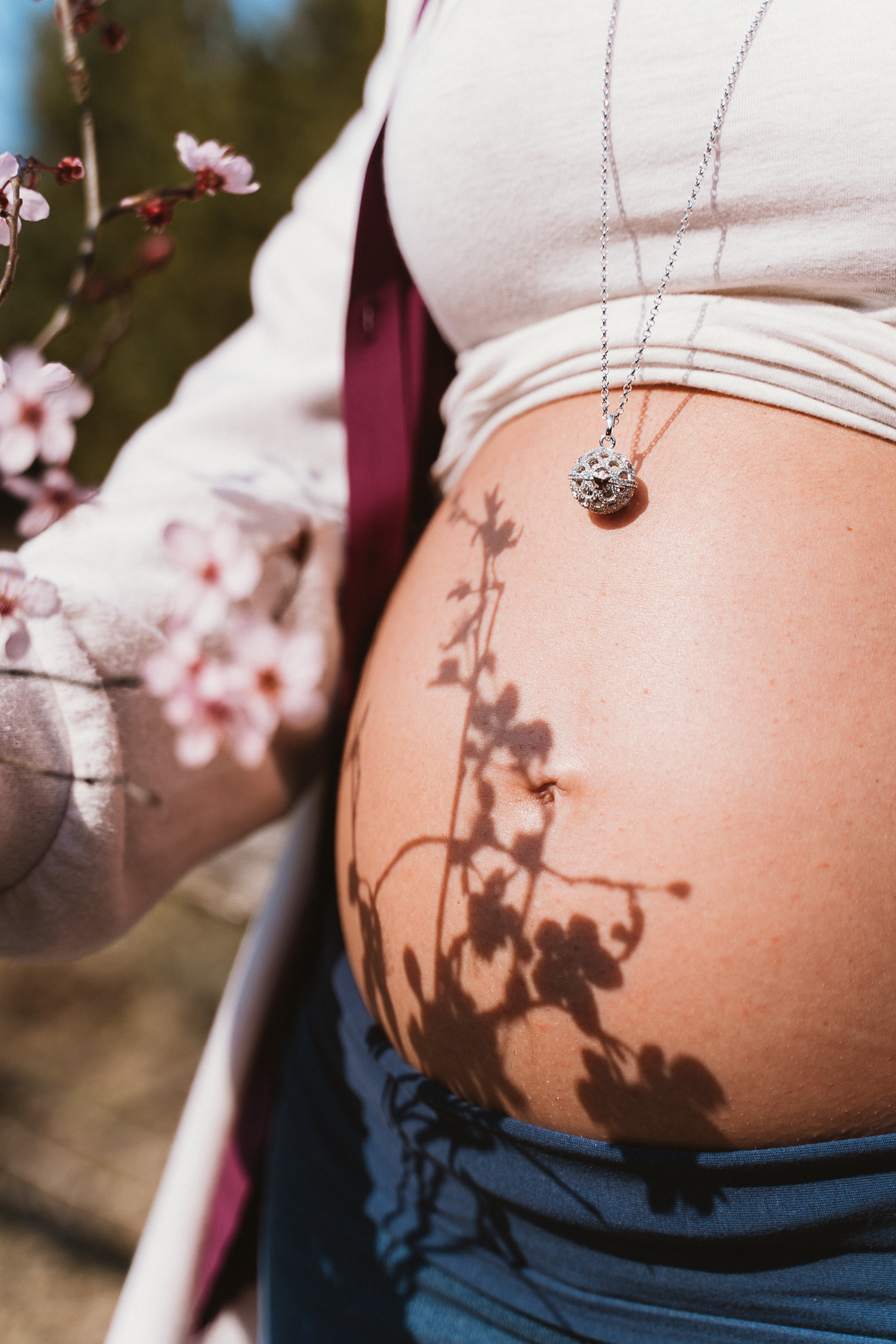Martina with parents. Family Lifestyle Photographer in Lucca, Italia