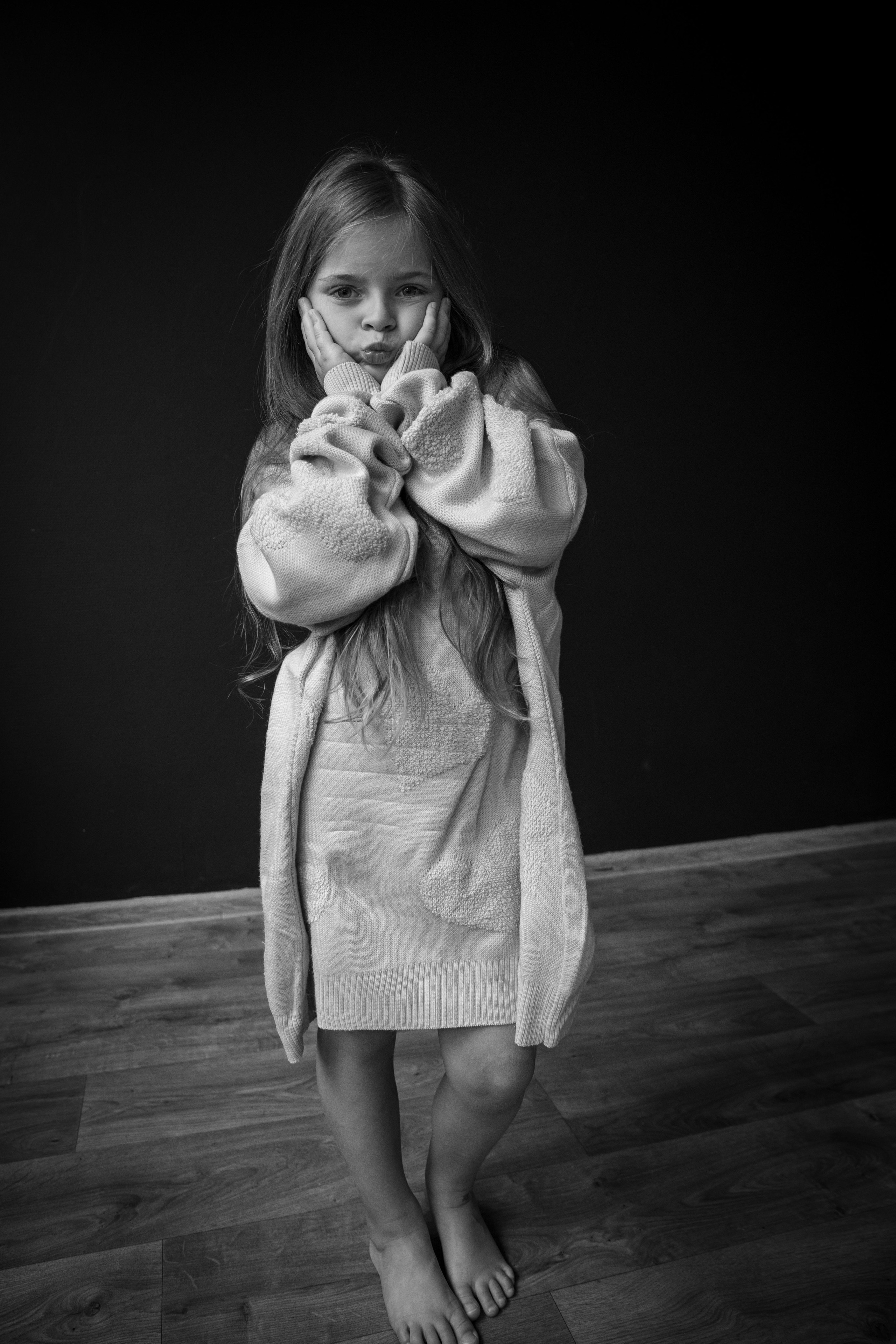 Easter children’s photo session. Professional Photographer in Portugal. Oksana Lomnova