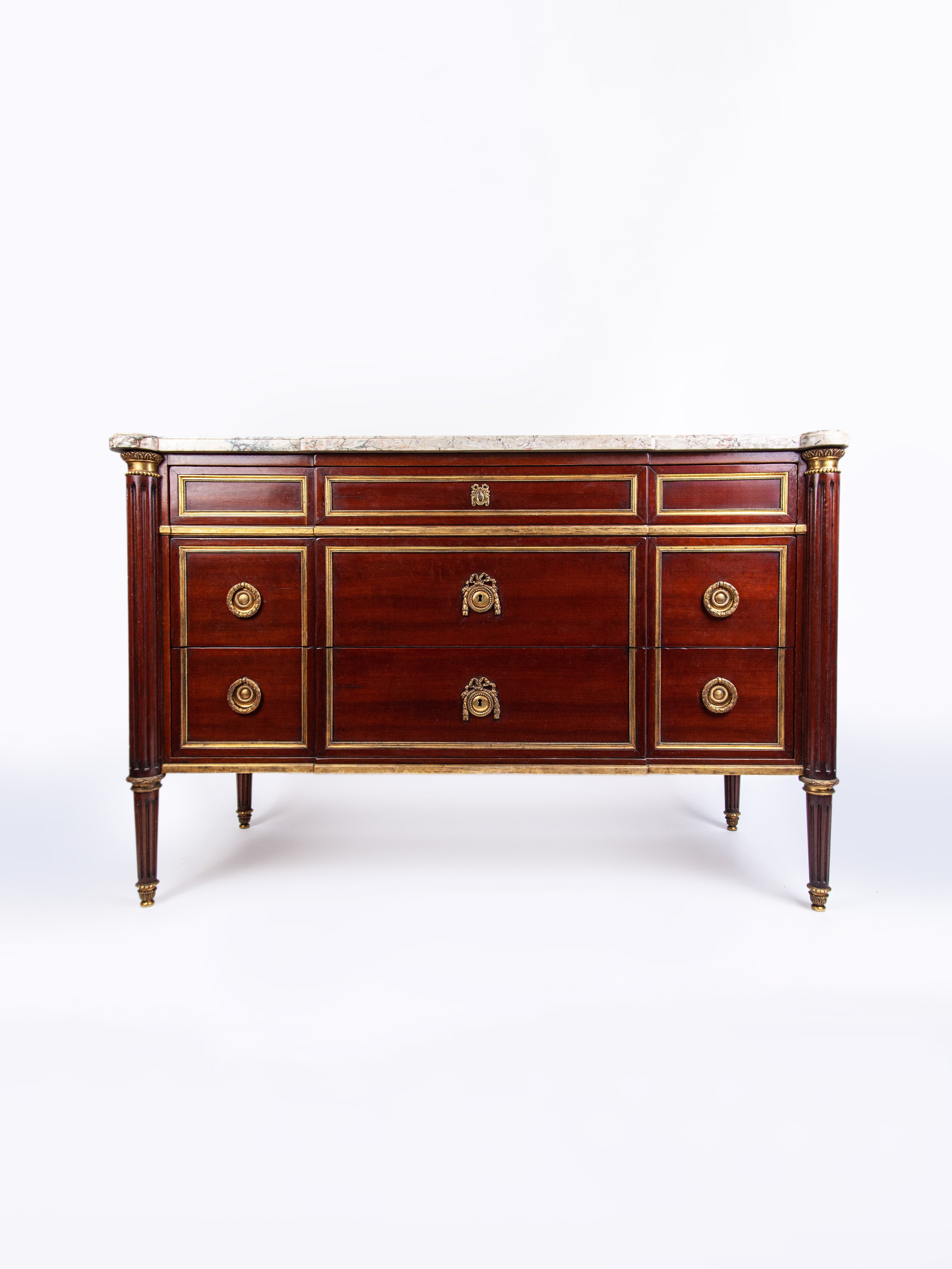 Антиквариат. Фотограф в Москве Максим Быков