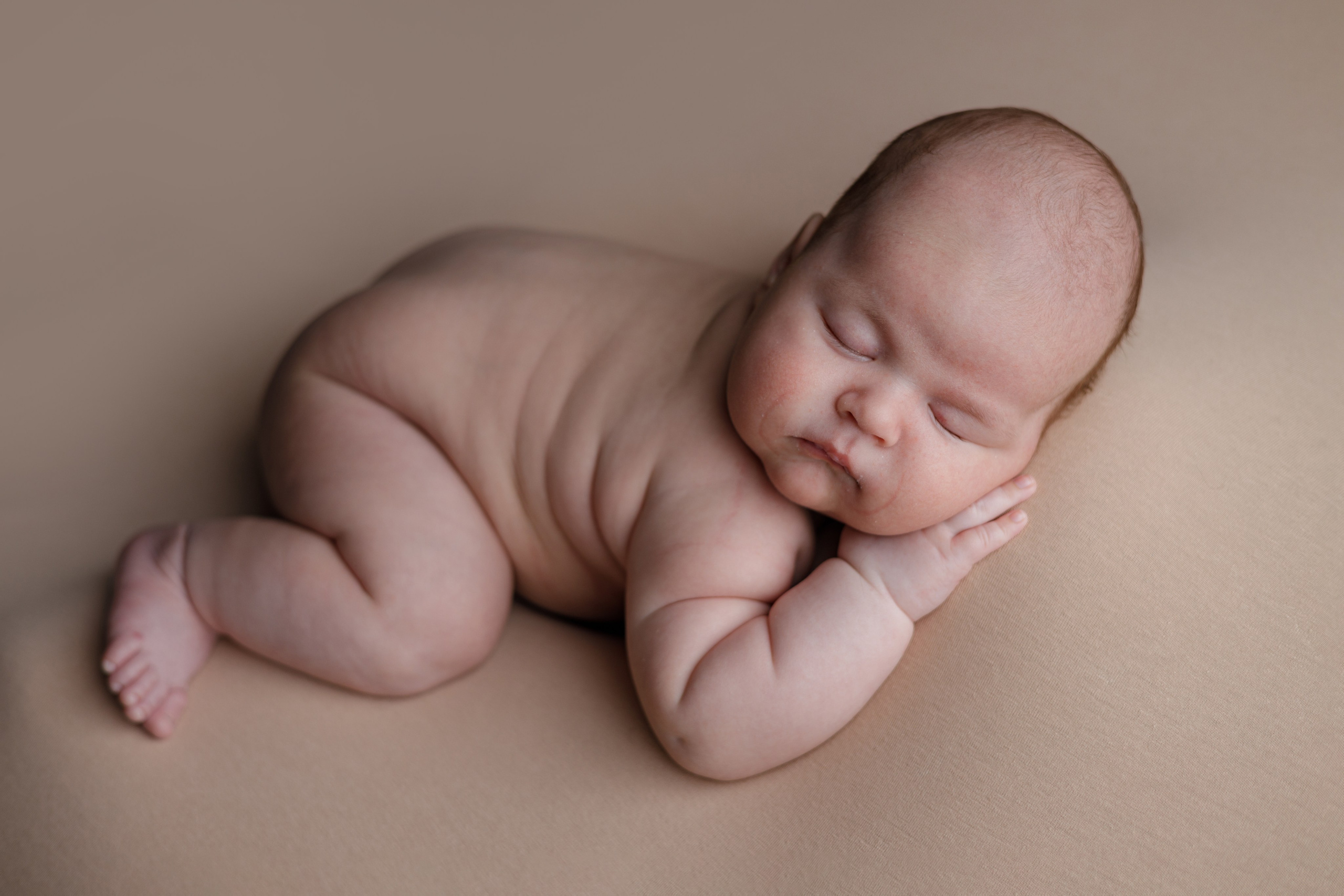 Евгения Горбунова фотограф новорожденных в Новом Уренгое