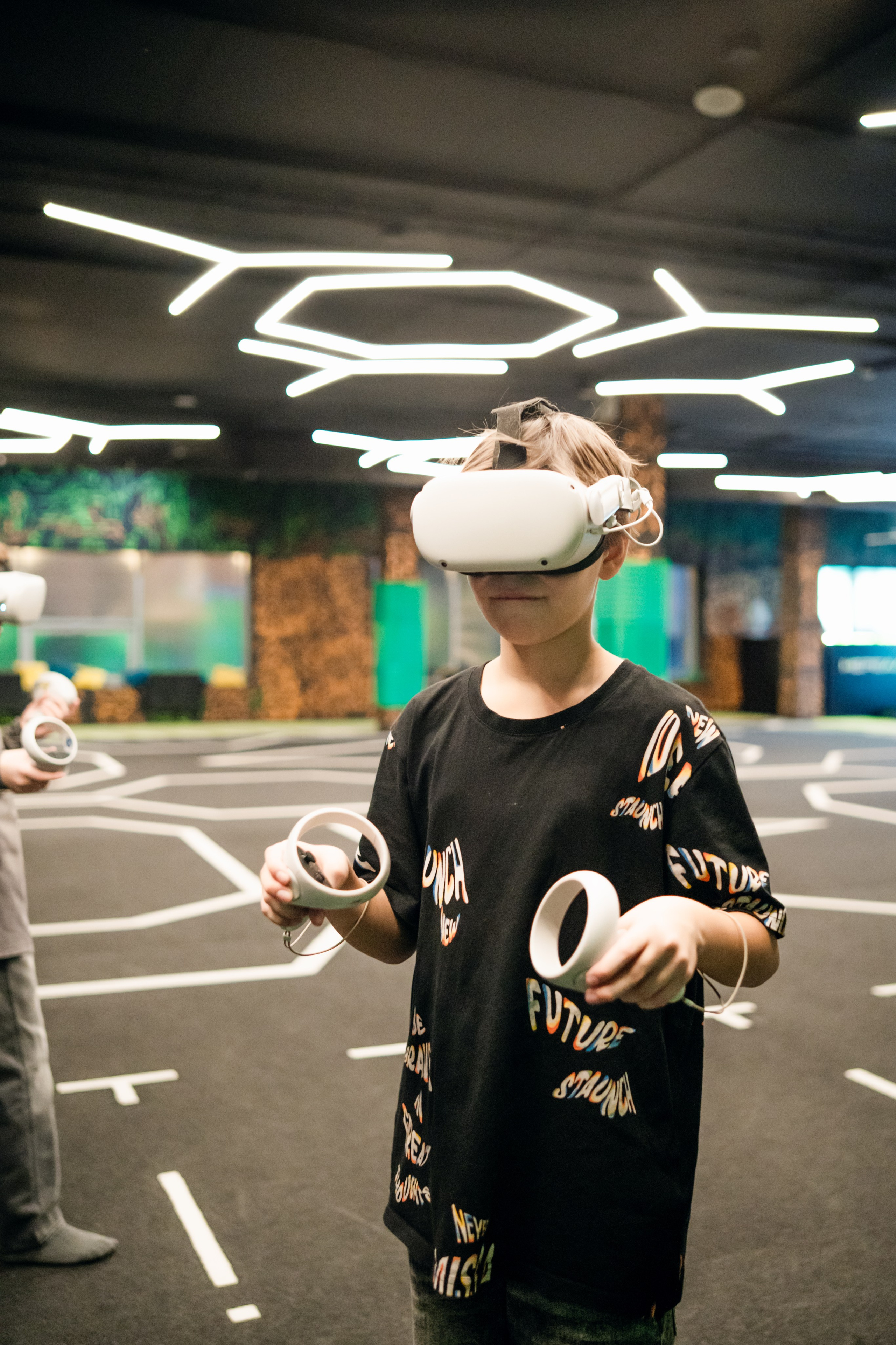 VR (November-December 2024). Felixtones