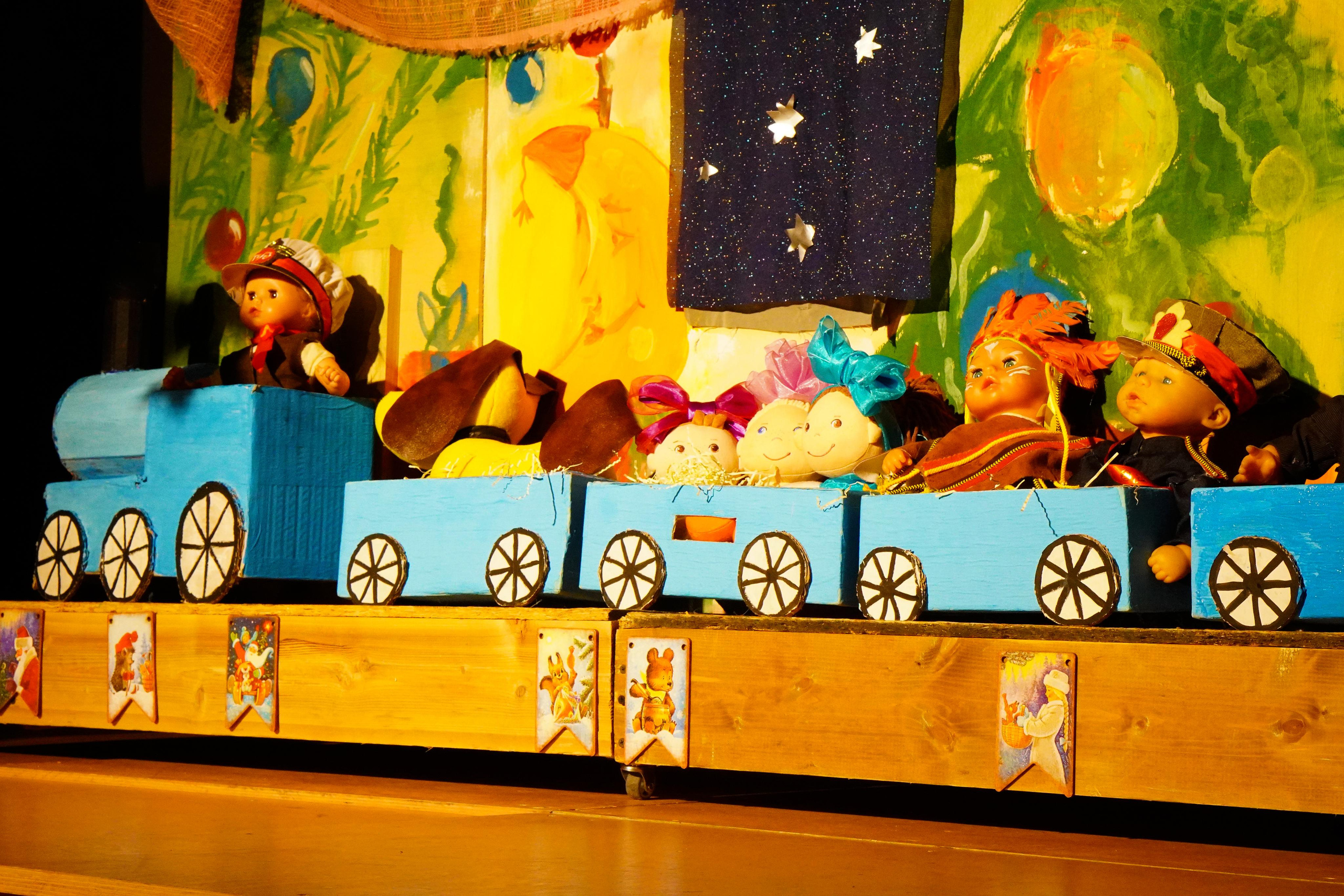 ГОЛУБОЙ ПОЕЗД. Детский Рожественский спектакль. Backstage. ФОТОГРАФ РАДОСТИ Фотосессия в студии СПб. Портретный фотограф — Юрий Торлопов