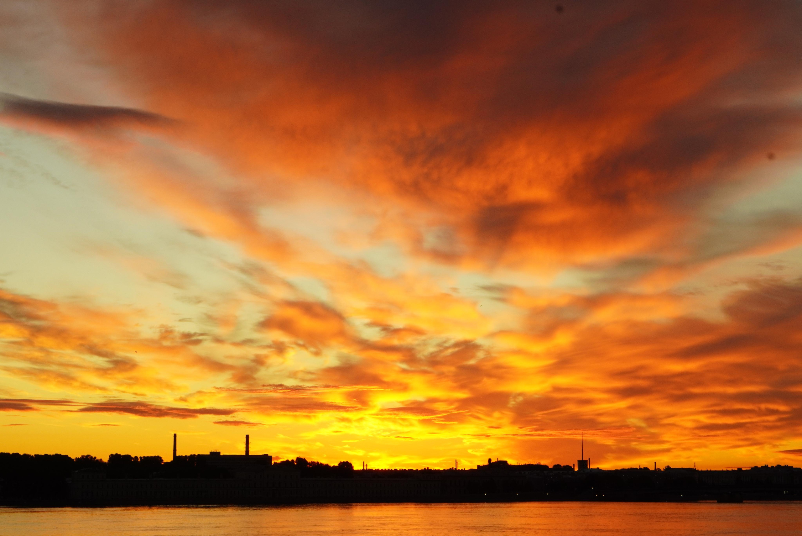 Spb Night. ФОТОГРАФ РАДОСТИ Фотосессия в студии СПб. Портретный фотограф — Юрий Торлопов