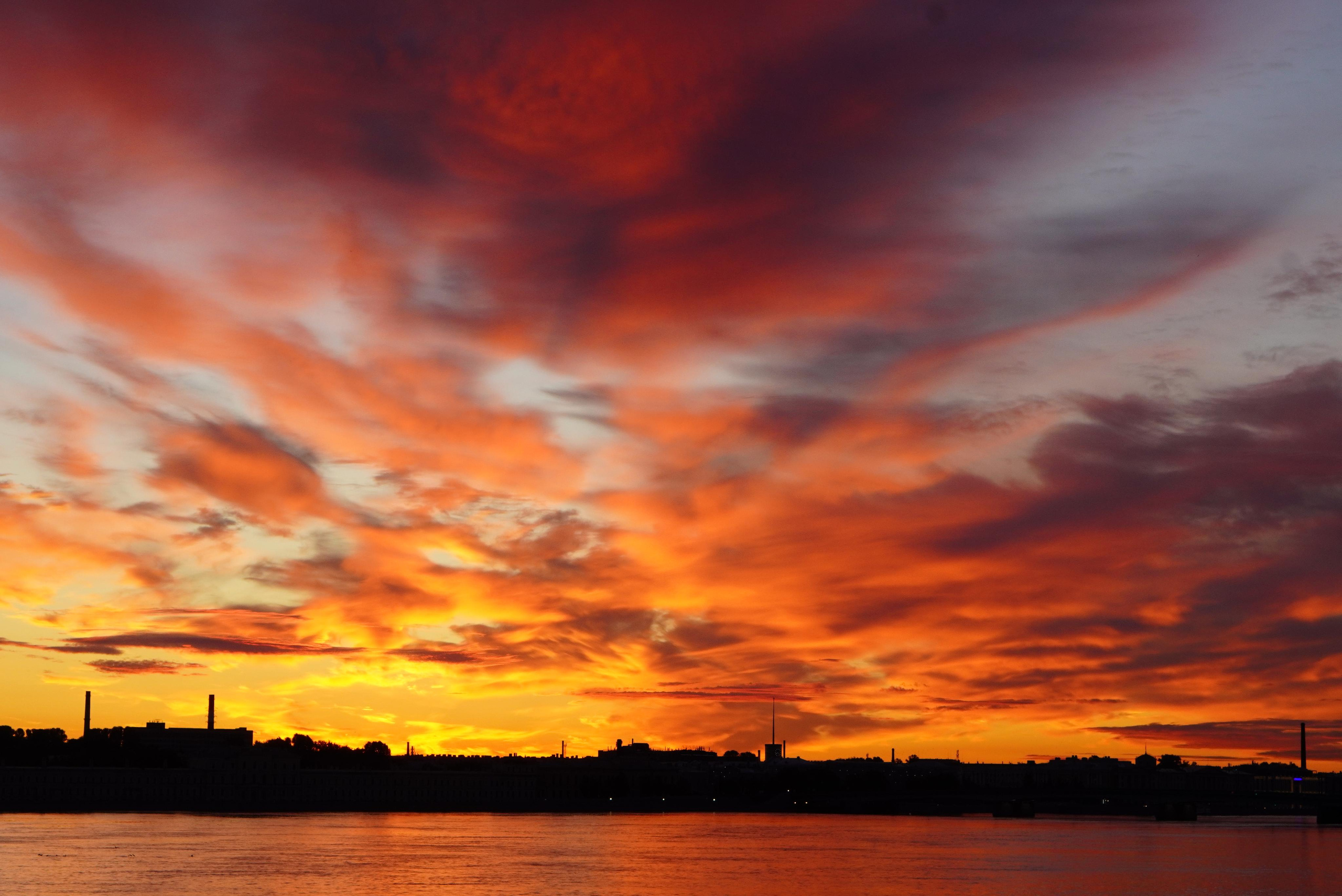 Spb Night. ФОТОГРАФ РАДОСТИ Фотосессия в студии СПб. Портретный фотограф — Юрий Торлопов