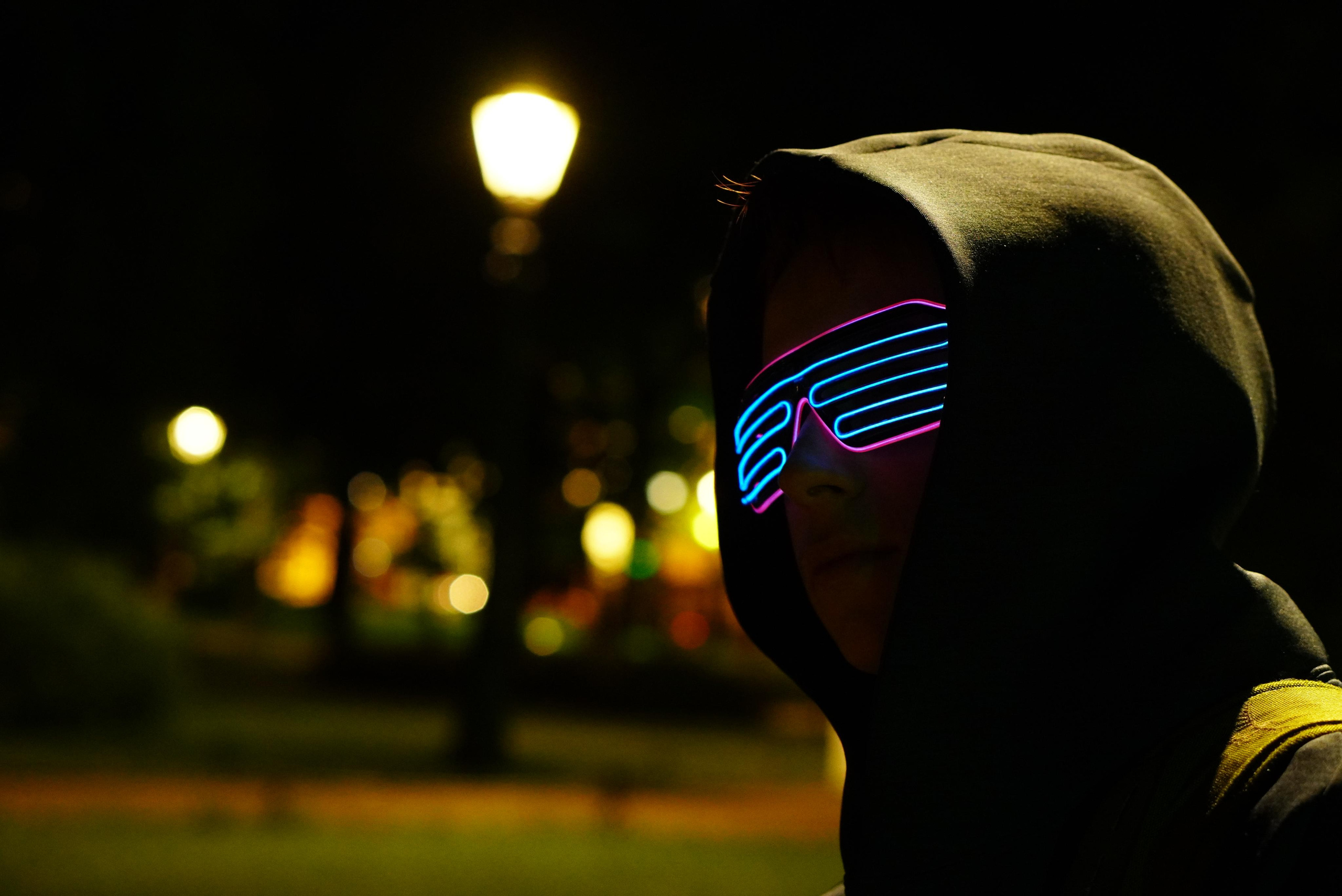 Spb Night. ФОТОГРАФ РАДОСТИ Фотосессия в студии СПб. Портретный фотограф — Юрий Торлопов