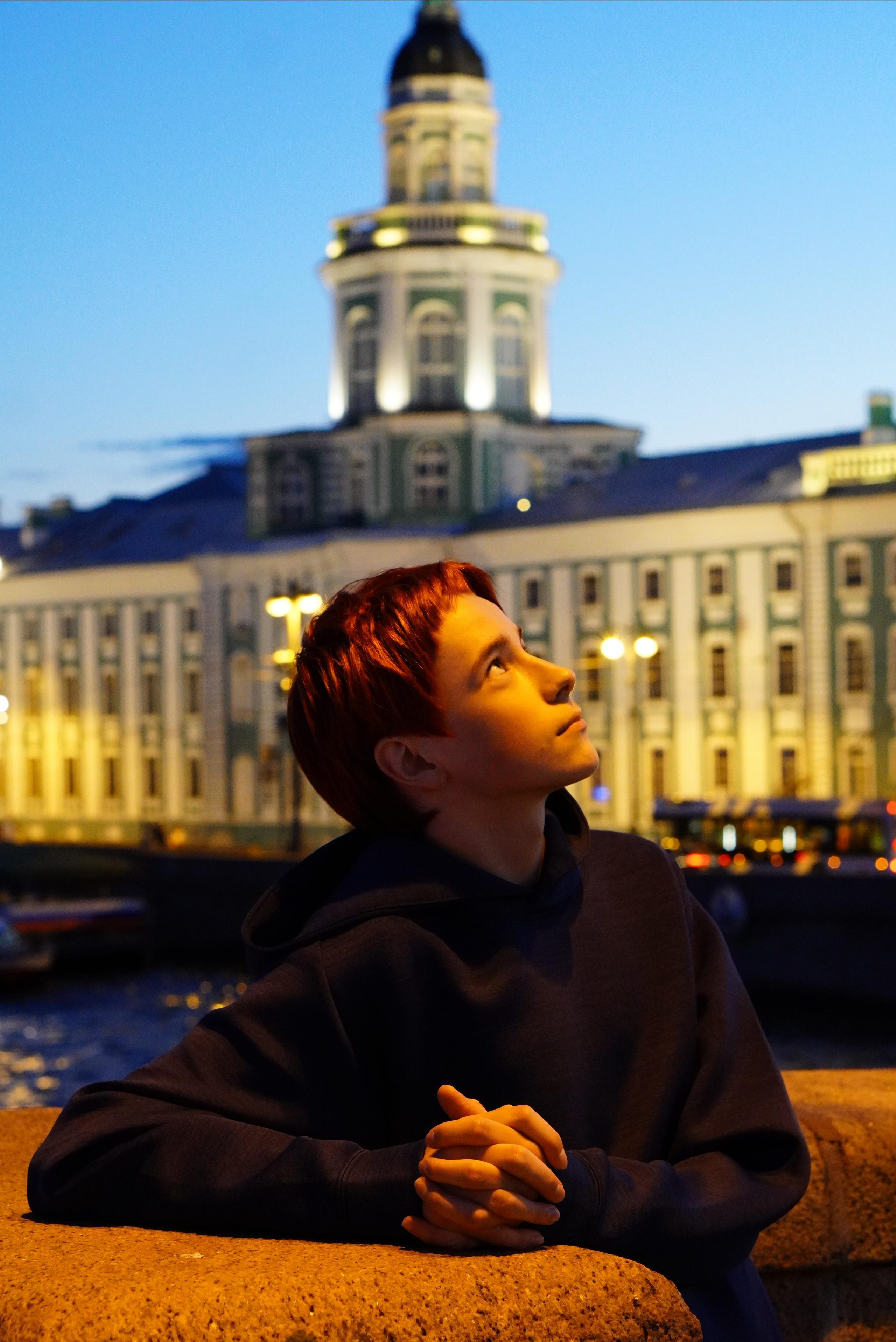 Spb Night. ФОТОГРАФ РАДОСТИ Фотосессия в студии СПб. Портретный фотограф — Юрий Торлопов