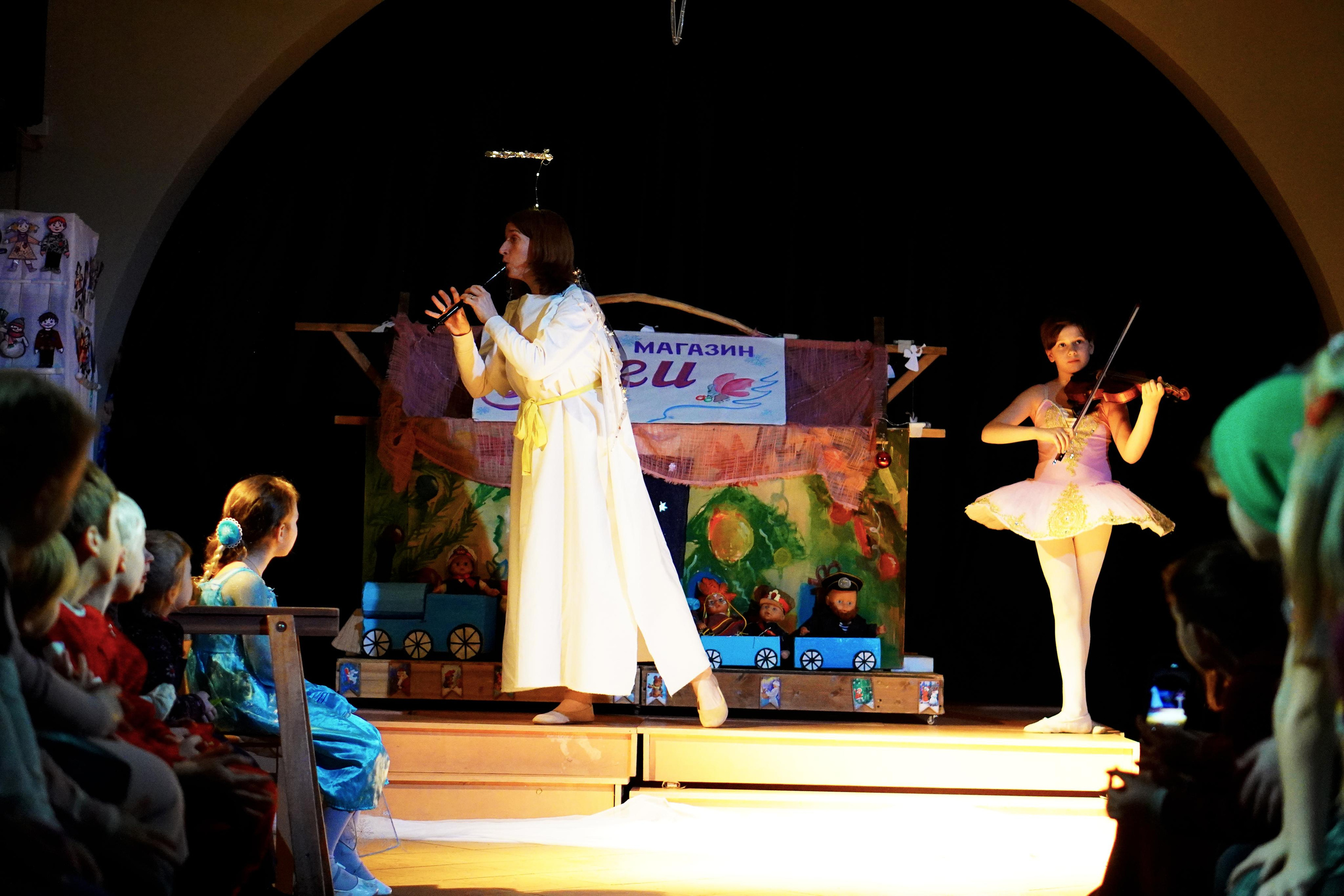 ГОЛУБОЙ ПОЕЗД. Детский Рожественский спектакль. Backstage. ФОТОГРАФ РАДОСТИ Фотосессия в студии СПб. Портретный фотограф — Юрий Торлопов