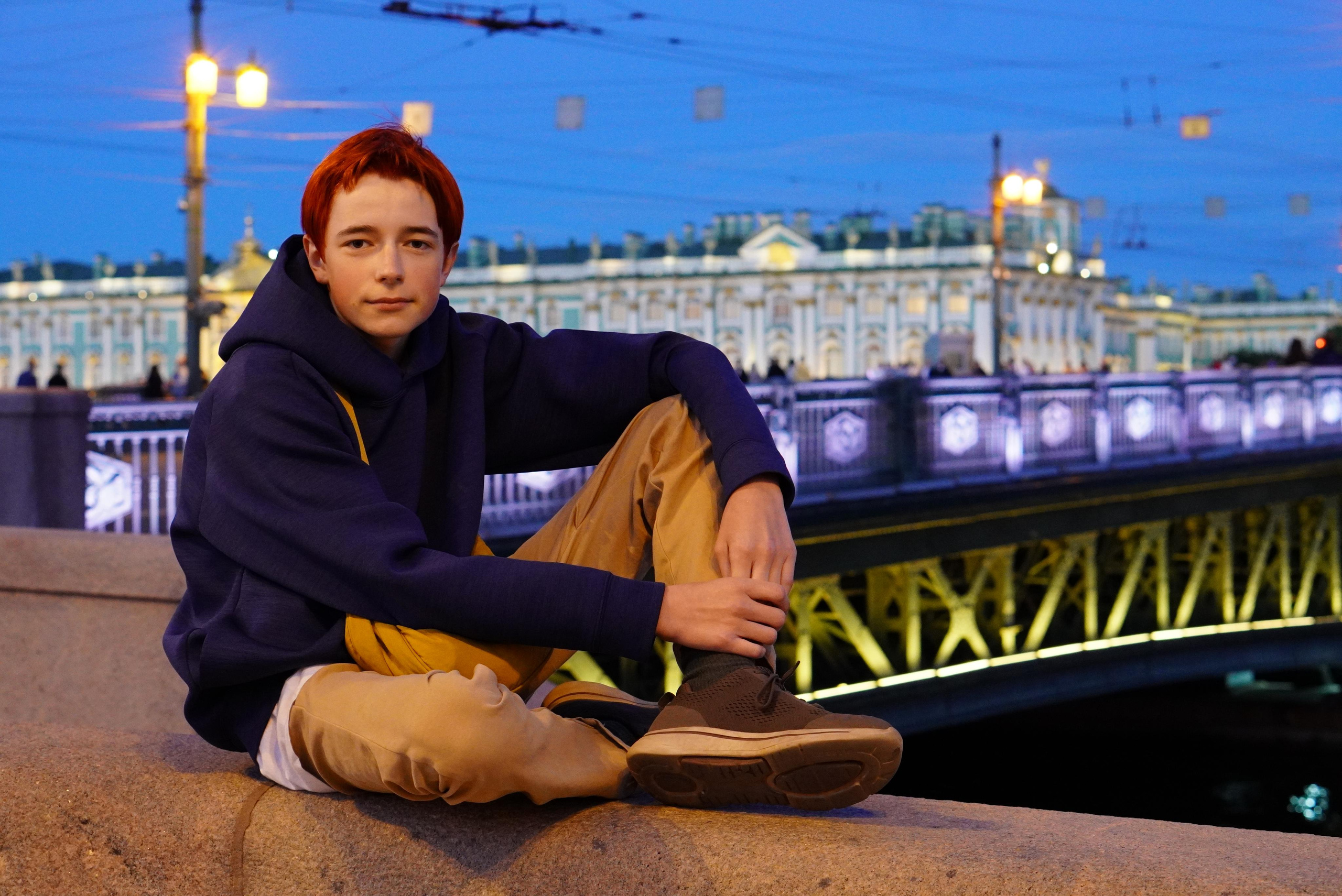 Spb Night. ФОТОГРАФ РАДОСТИ Фотосессия в студии СПб. Портретный фотограф — Юрий Торлопов