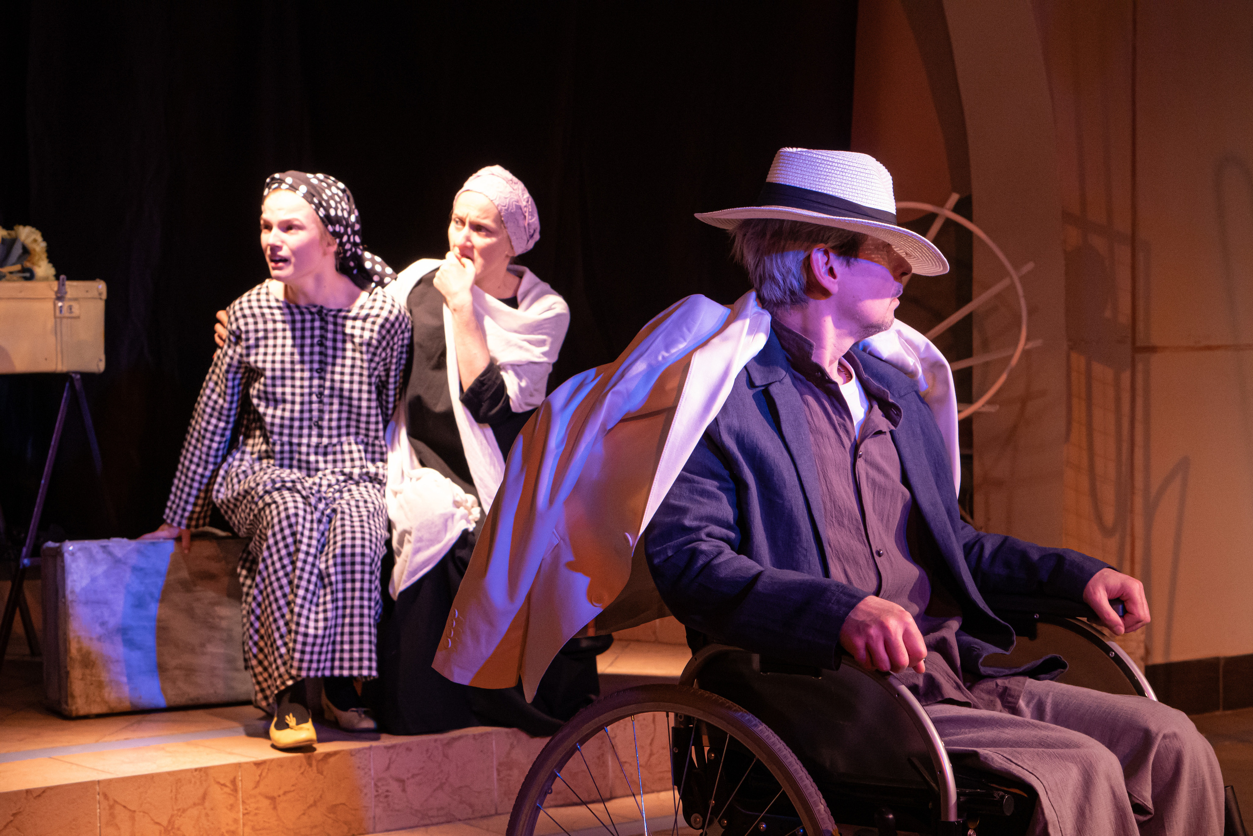 Спектакль «Сцены из жизни» А. П. Чехов. Backstage. ФОТОГРАФ РАДОСТИ Фотосессия в студии СПб. Портретный фотограф — Юрий Торлопов