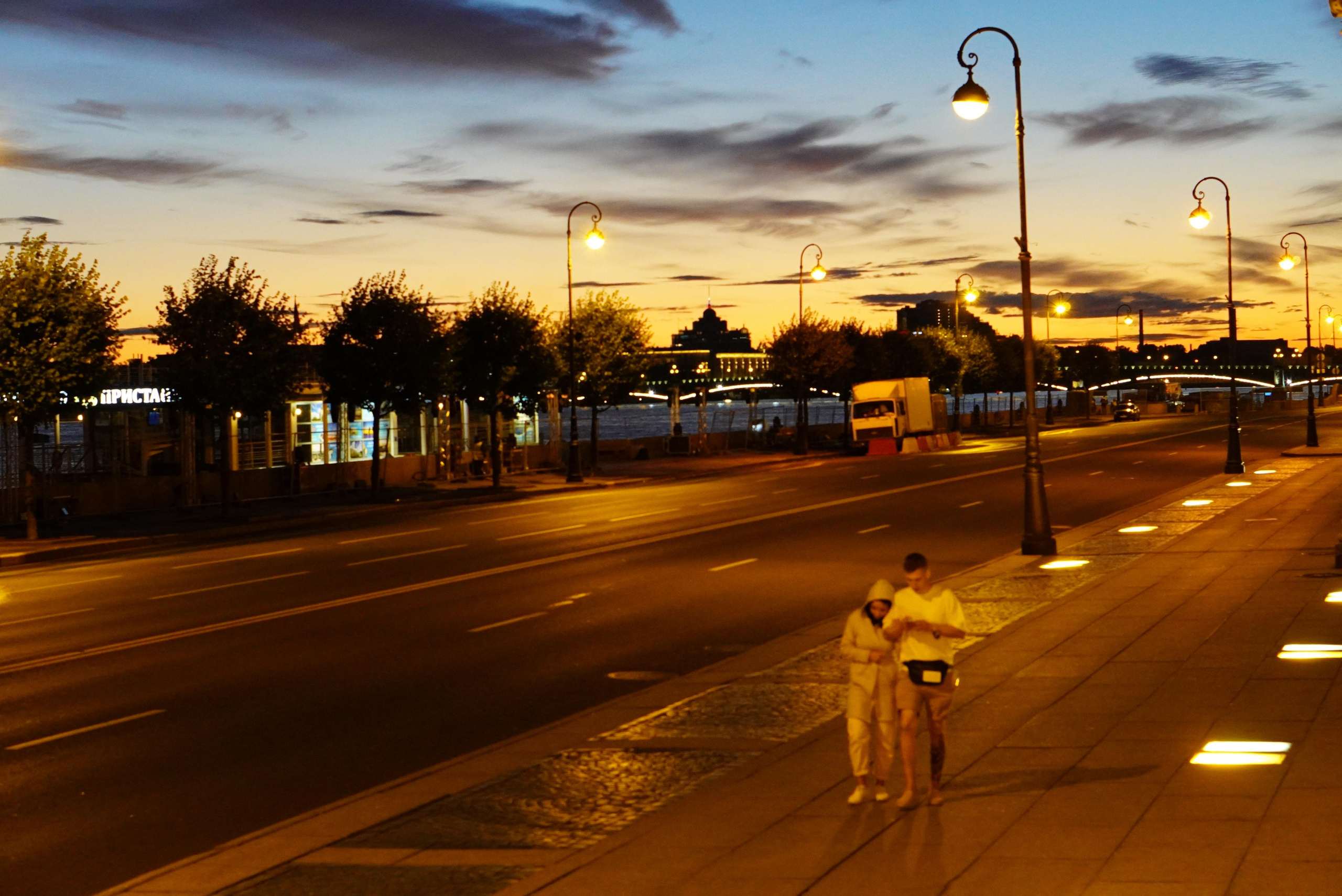 Spb Night. ФОТОГРАФ РАДОСТИ Фотосессия в студии СПб. Портретный фотограф — Юрий Торлопов