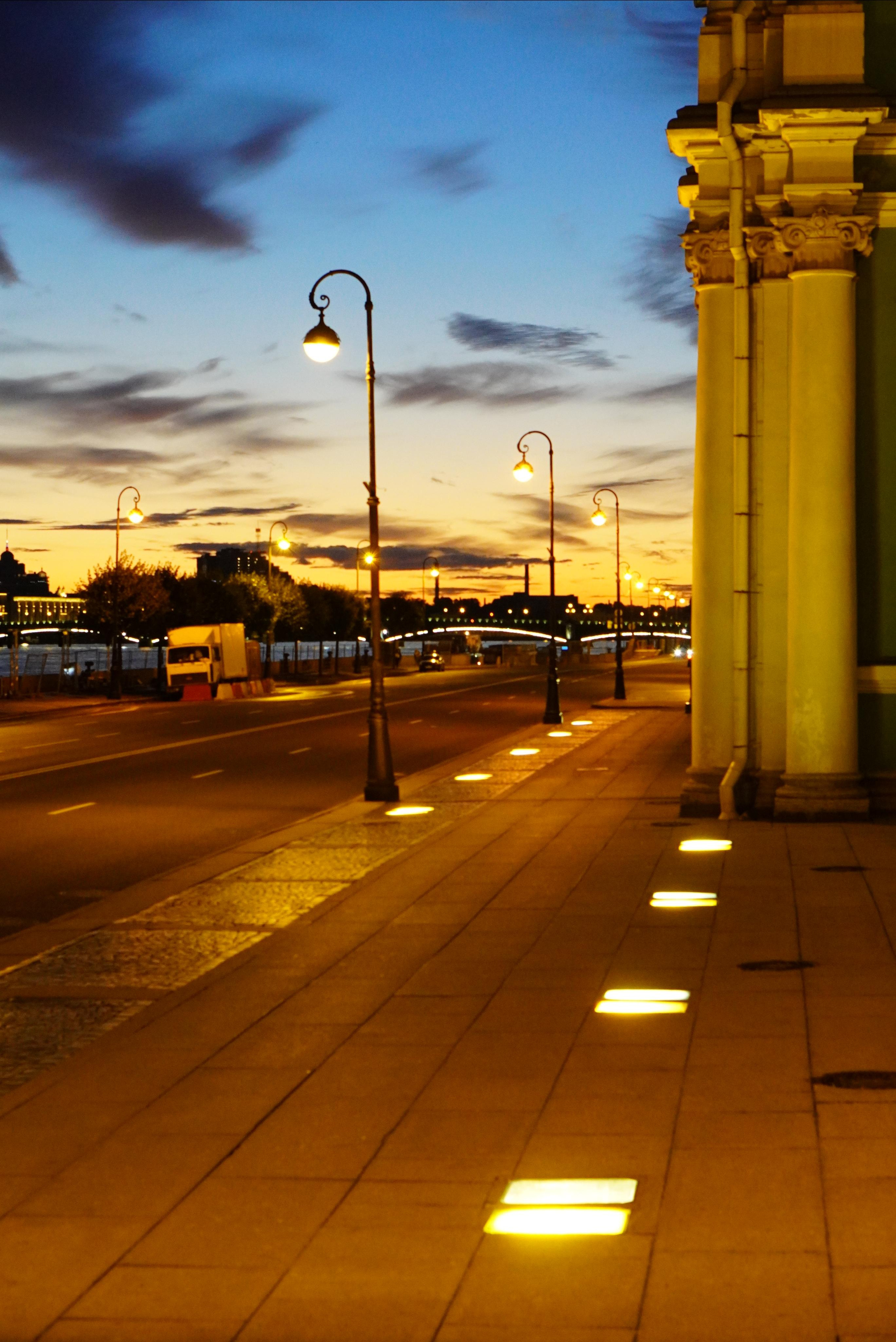 Spb Night. ФОТОГРАФ РАДОСТИ Фотосессия в студии СПб. Портретный фотограф — Юрий Торлопов
