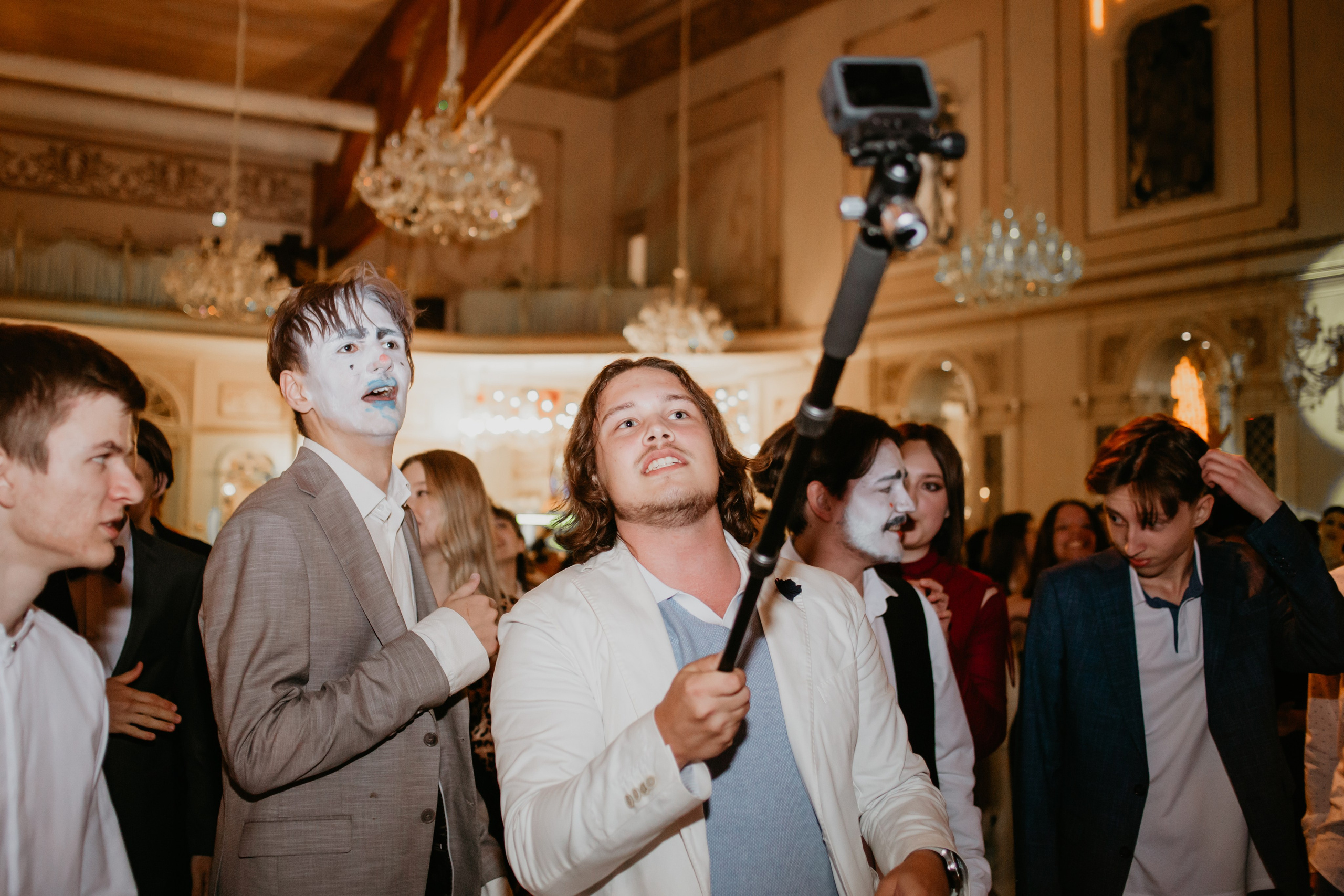 Выпускной. 11 лицей. Фотограф в Челябинске Ополихина Анна