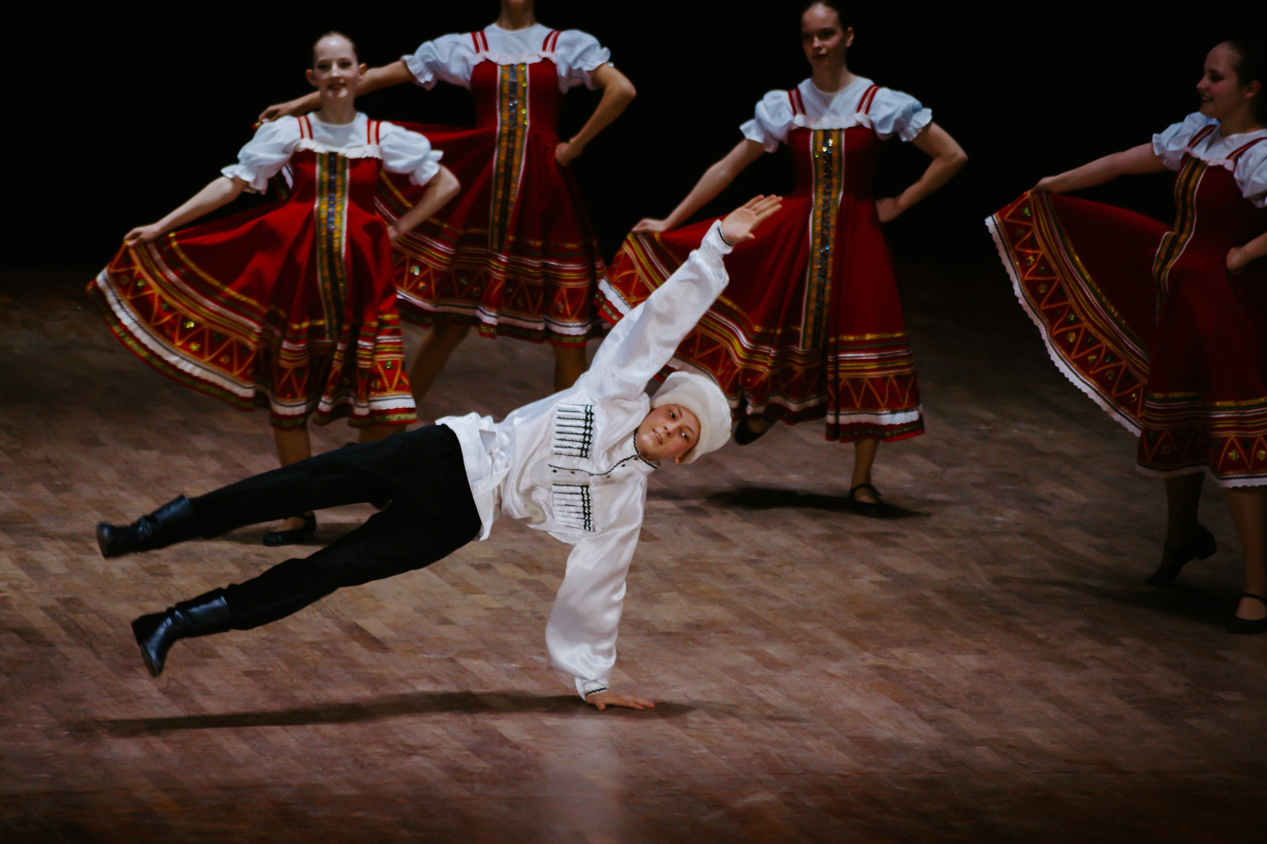 «Уральский сувенир». Концерт танцевальной студии. Фотограф в Челябинске Ополихина Анна