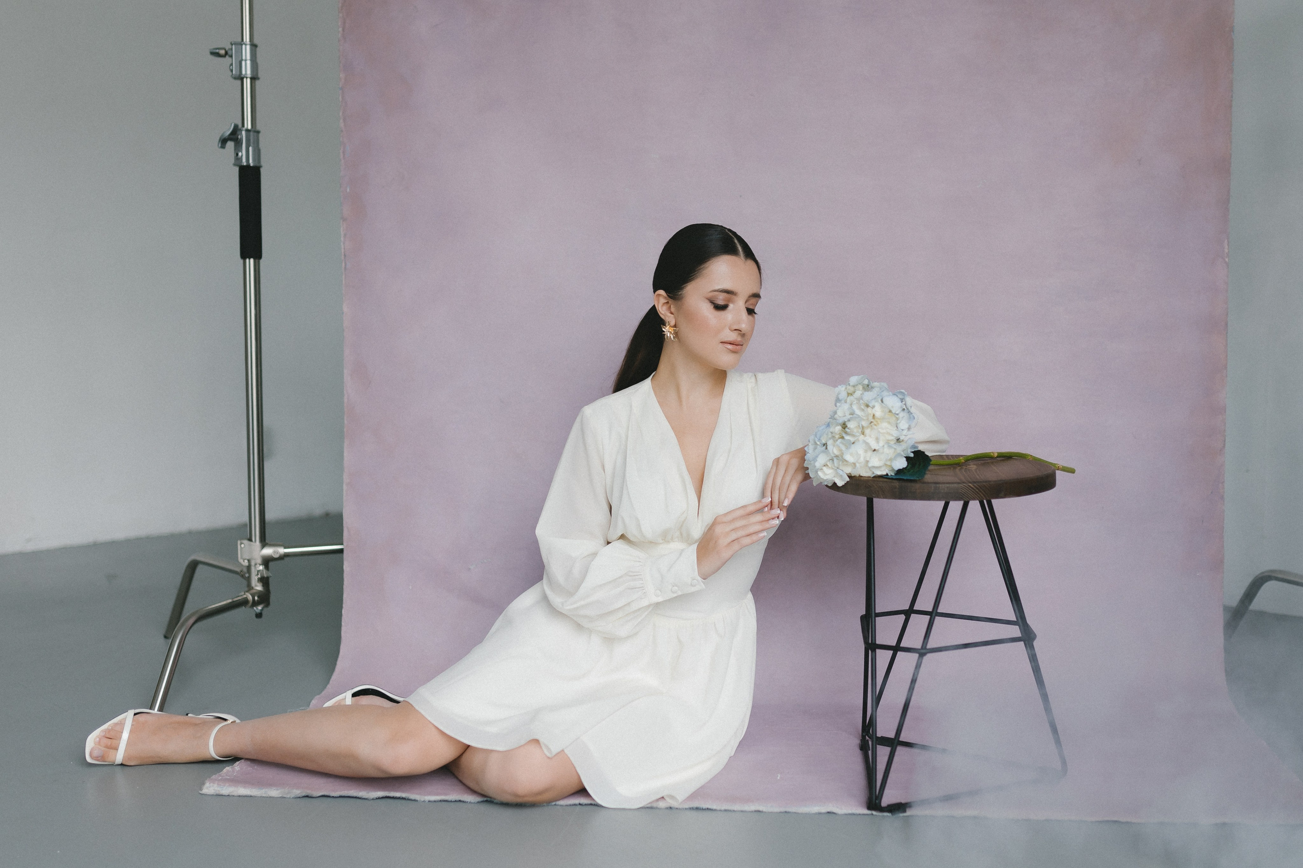 Нежная фотосессия с гортензией. Фотограф и видеограф в Мурманске, Москве Екатерина Нечаева