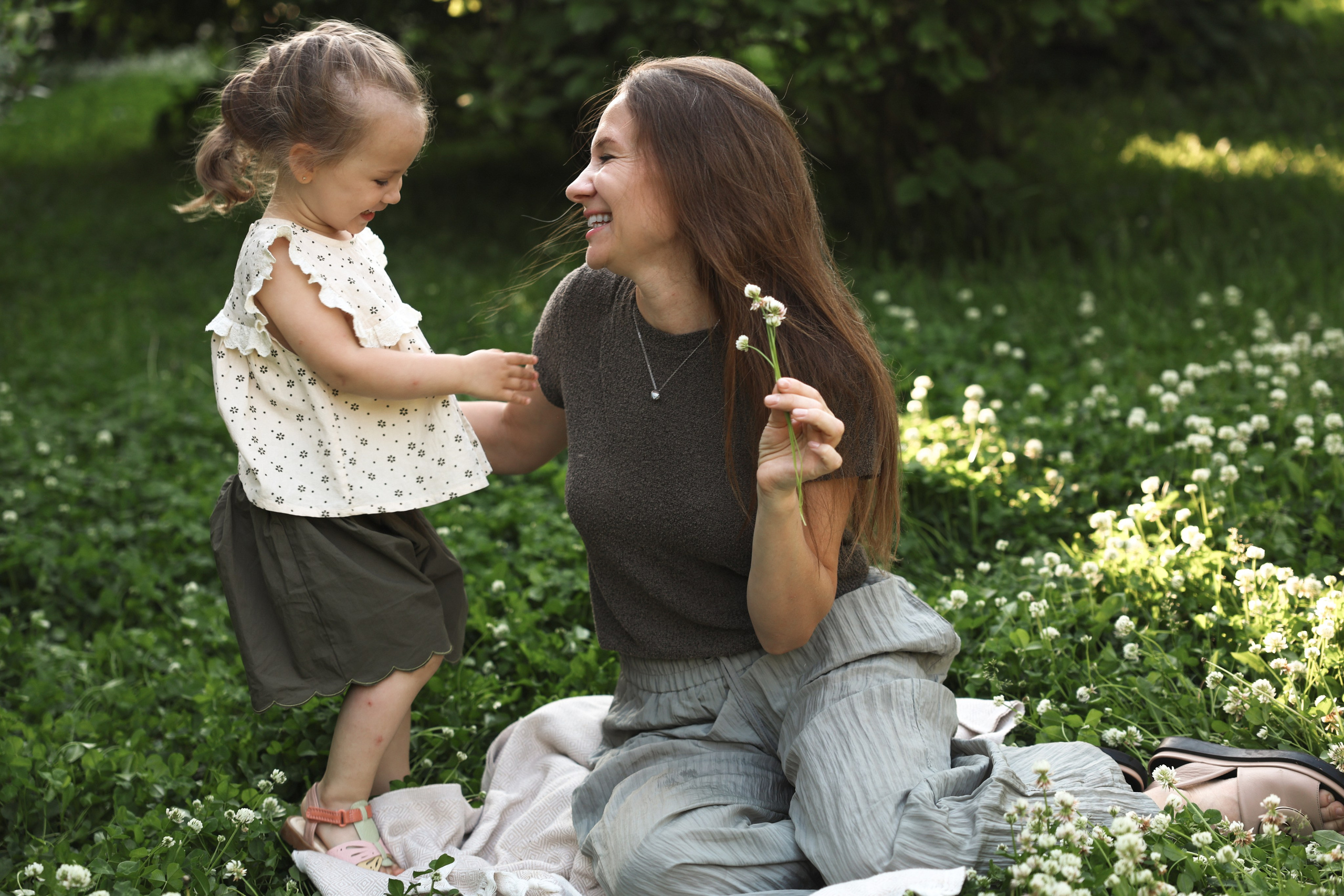 На полянке клевера. Ваш семейный newborn и lifestyle фотограф в СПБ Наталья Журавлева