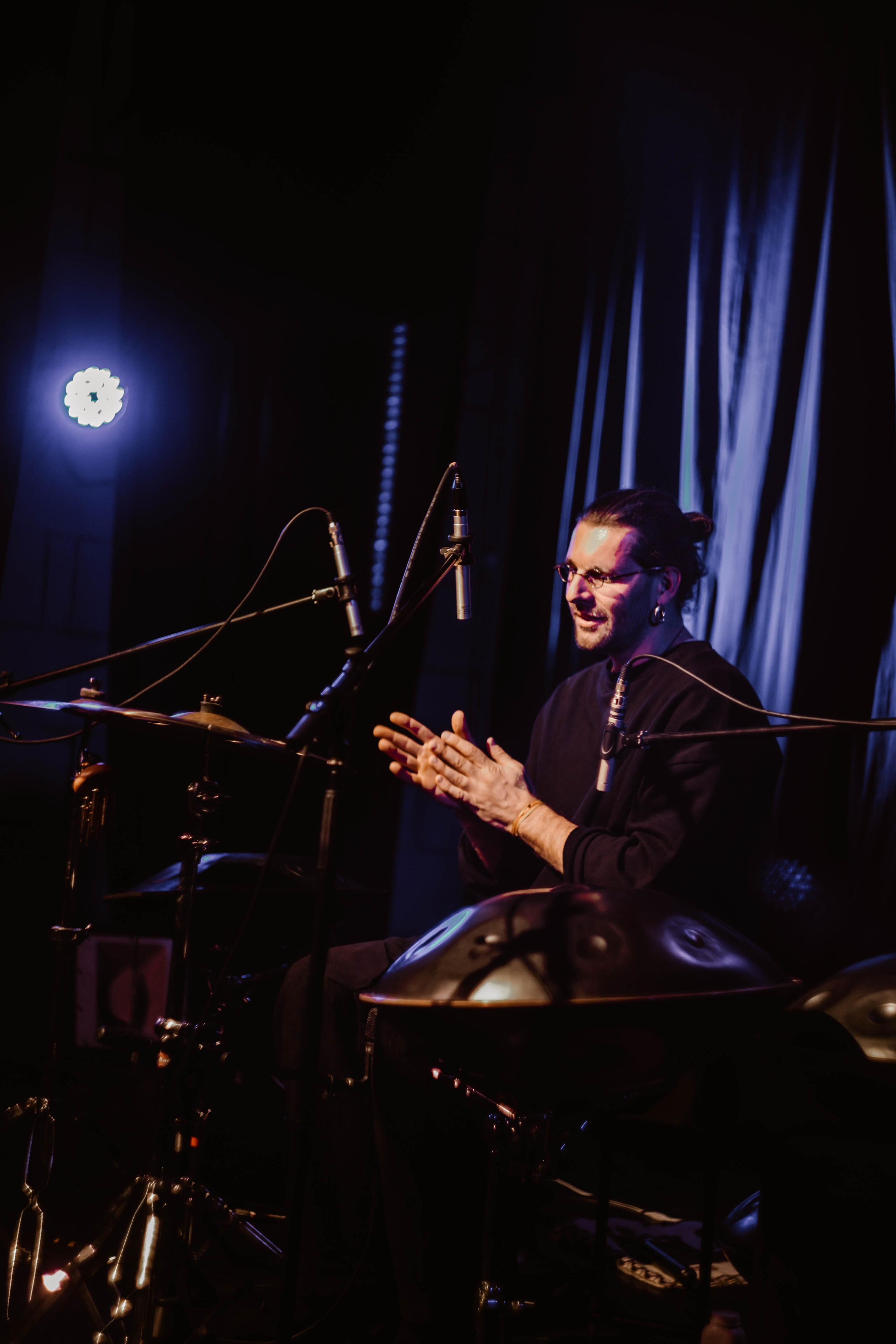 Кирилл Ошеров МАЯКОВКА, 10. Фотограф в Нижнем Новгороде