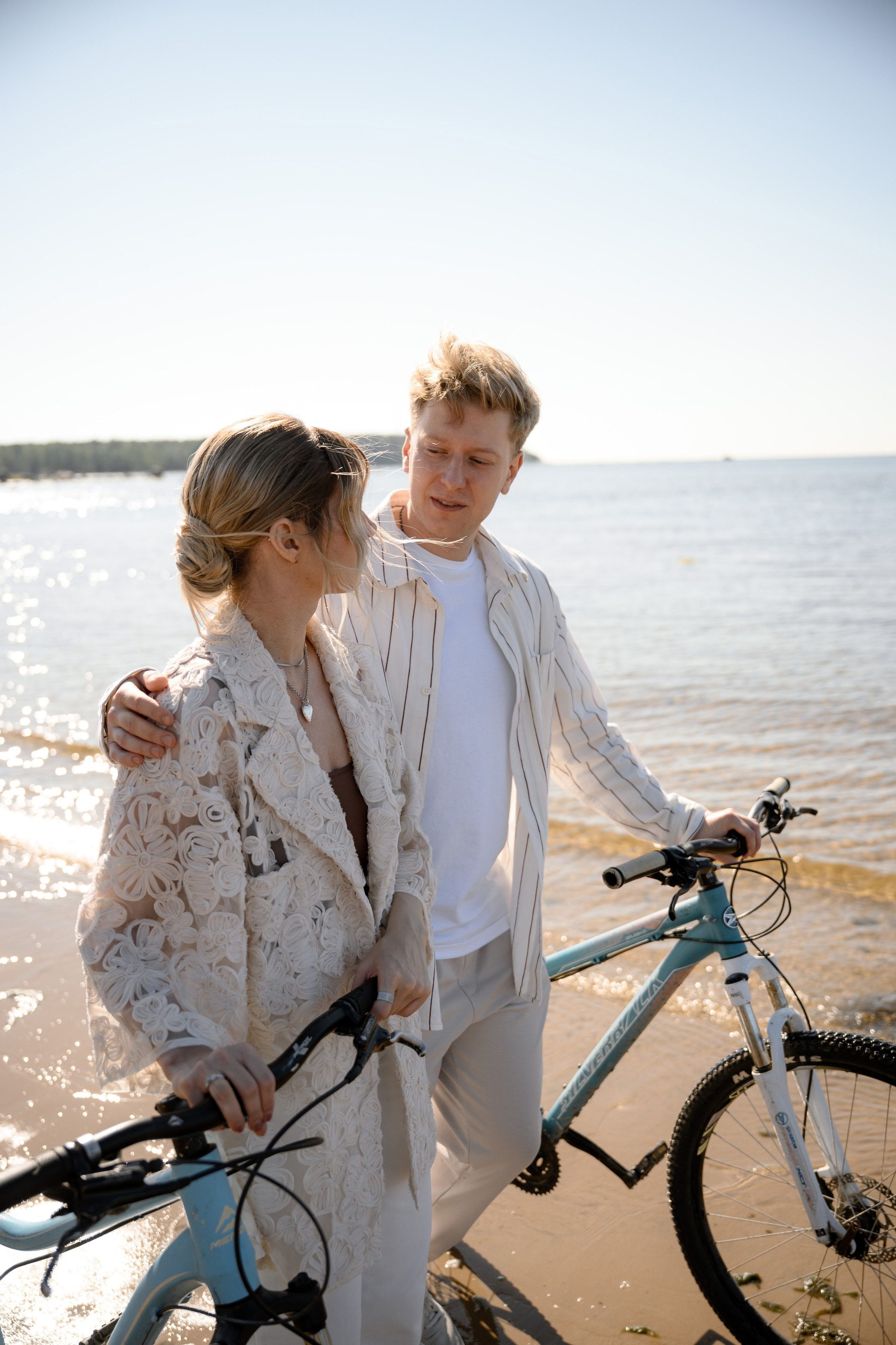 На берегу залива. Свадебный фотограф в Санкт-Петербурге, Москве, СПб Сергей Поддубный
