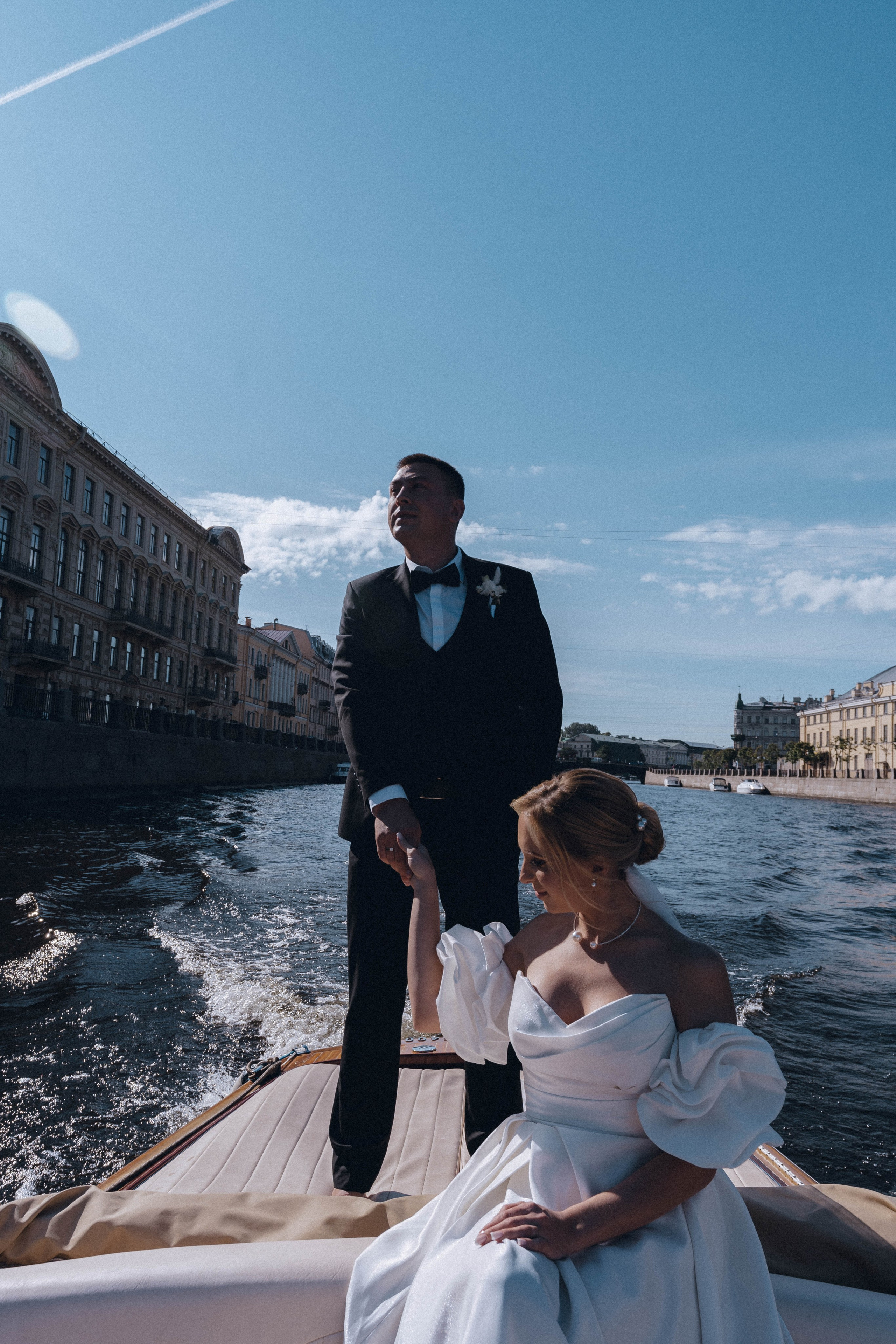 СВАДЕНБНАЯ СЬЕМКА НА КАТЕРЕ ПО КАНАЛАМ САНКТ-ПЕТЕРБУРГА И В АКВАТОРИИ НЕВЫ. Профессиональный фотограф, Санкт-Петербург — Виктория Богомолова