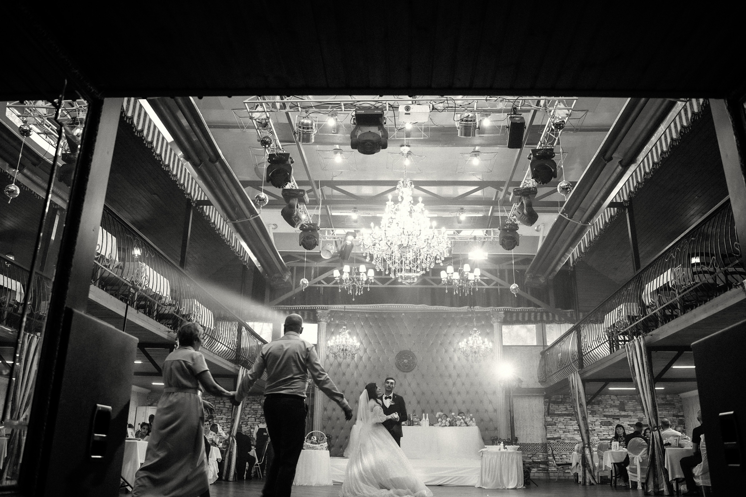 Алиса & Вааг. Фотосъемка и видеосъемка свадеб Липецк