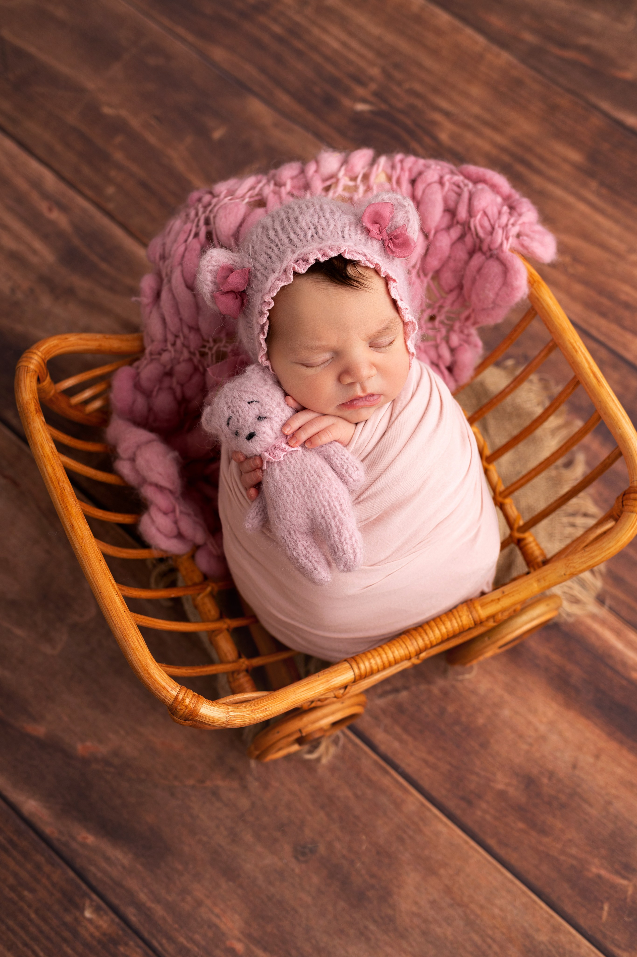 Классическая фотосессия малыша. Фотограф новорожденных малышей в Омске и Омской области Эльвира Камаева