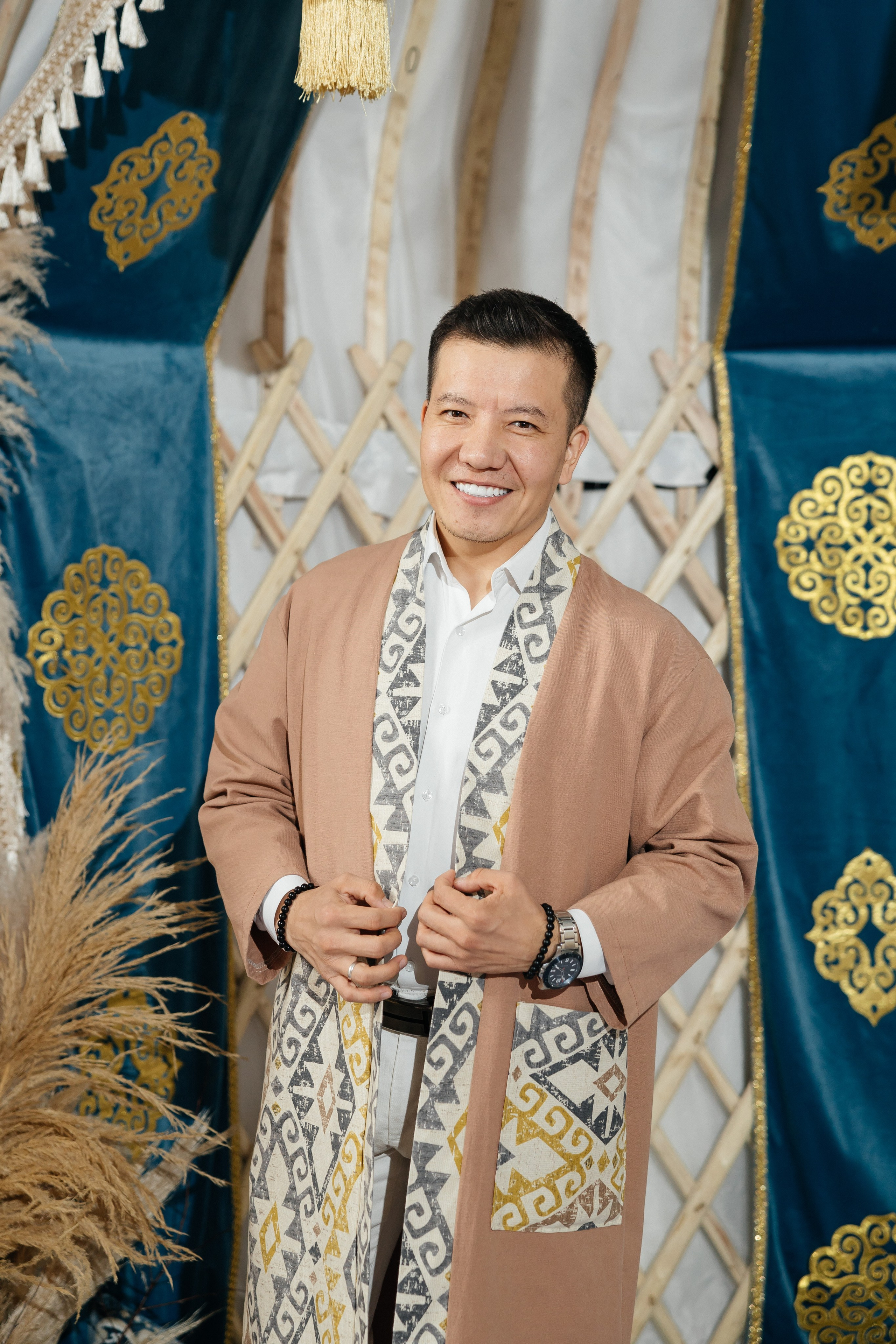 Проект 1. Вручение ключей BI Group. Дата: октябрь 2023. Профессиональный фотограф в городе Астана/Алматы Даурен Сембаев