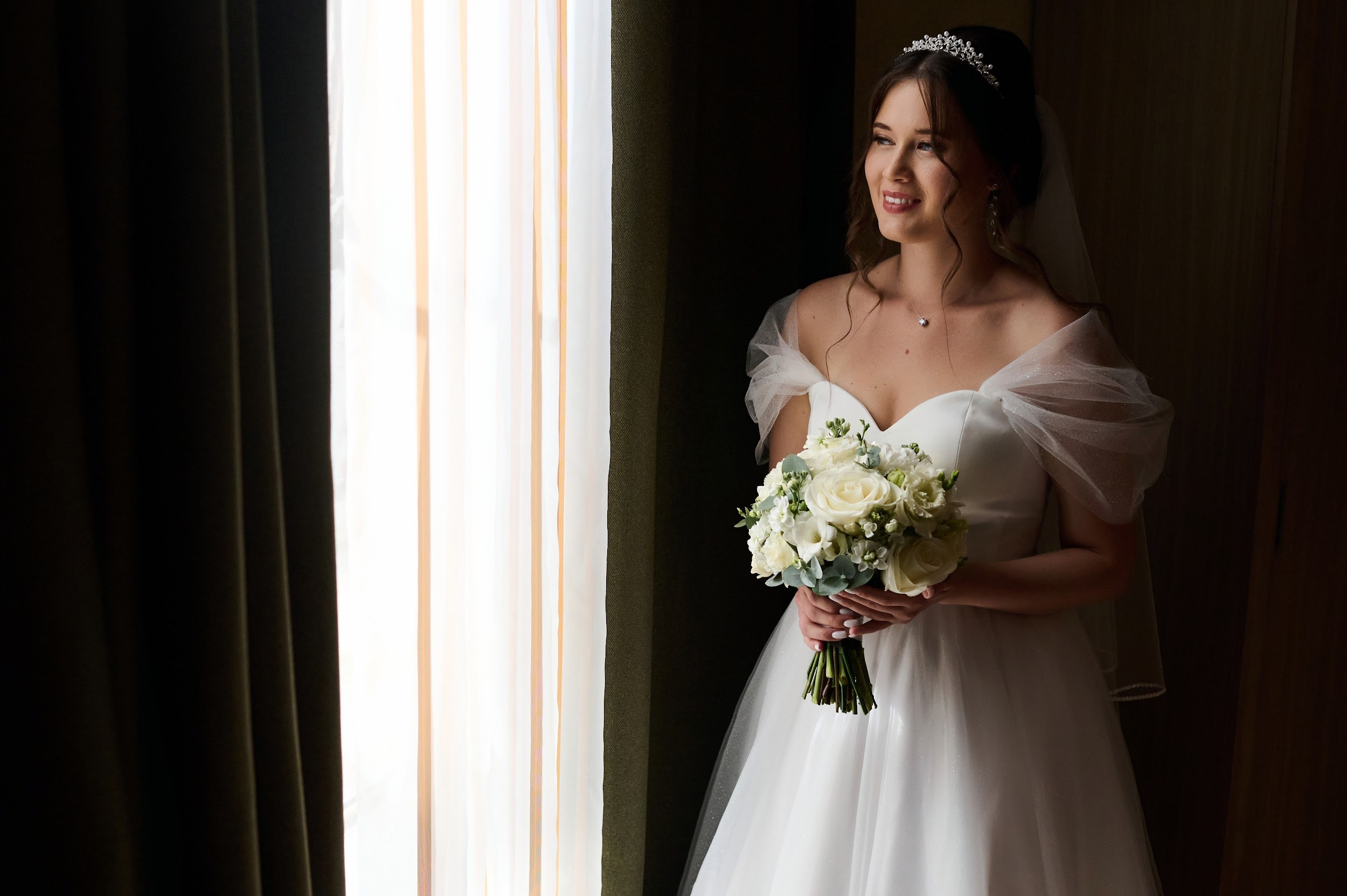 Свадебная фотосъемка в Петергофе. Свадебный фотограф в Санкт-Петербурге Петергофе Пушкине Саша Галлс / Александр Галлс