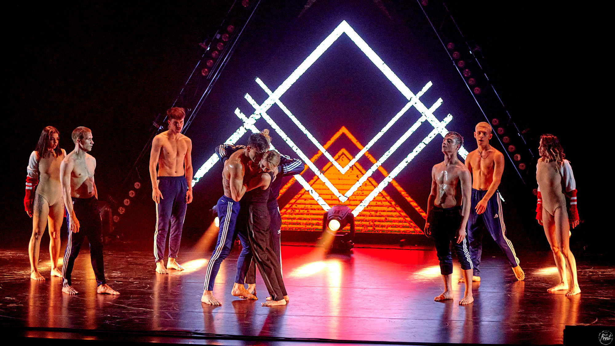 BOLERO Ляйсан Утяшевой. Фотографии отовсюду и обо всем