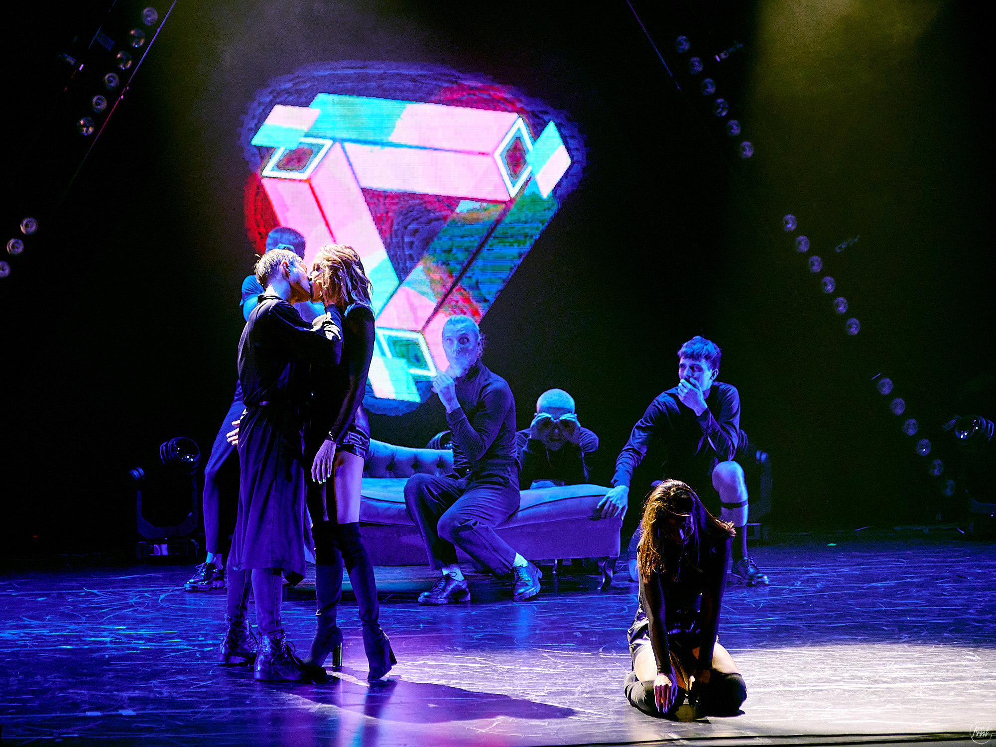 BOLERO Ляйсан Утяшевой. Фотографии отовсюду и обо всем