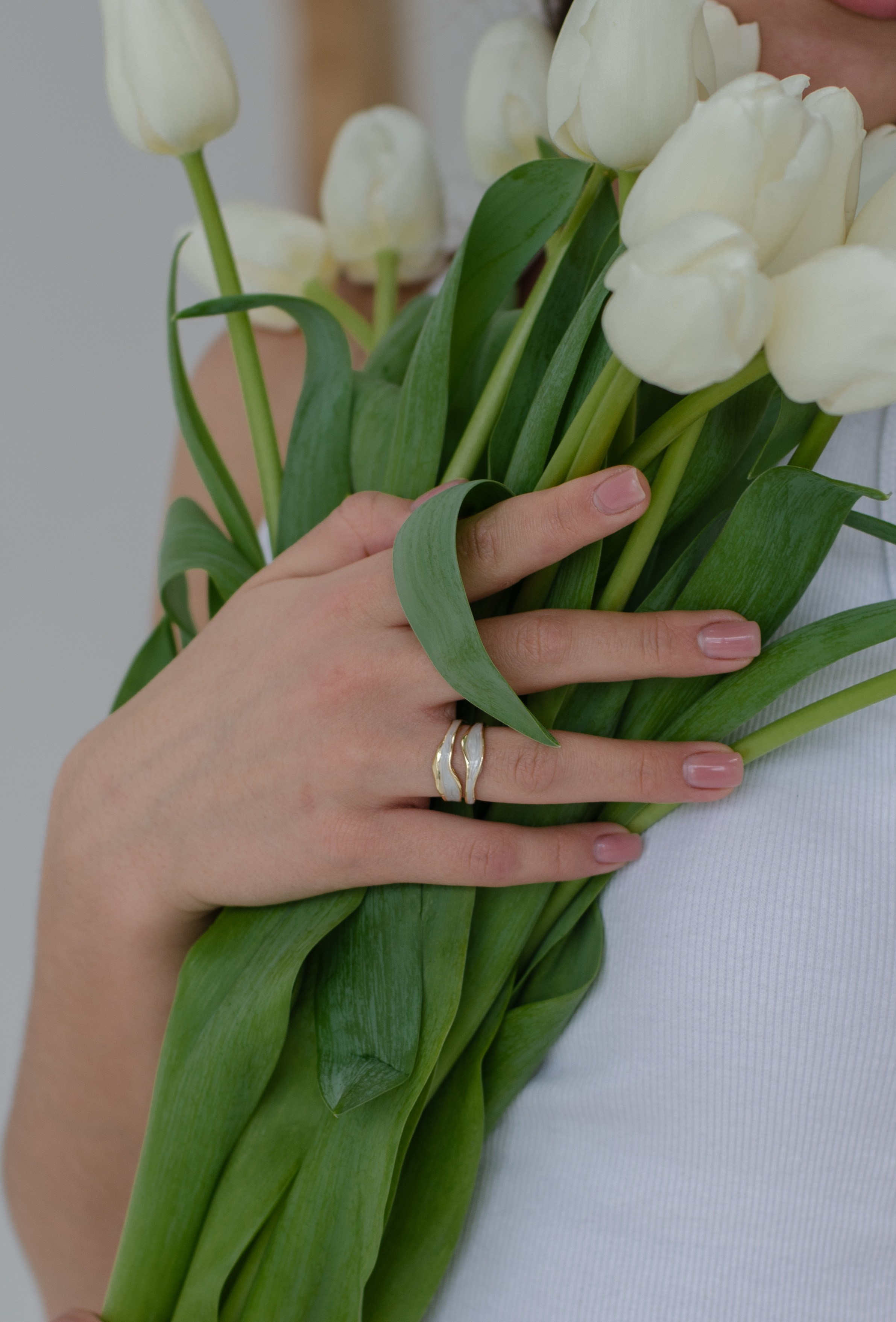 Евгения, тюльпаны. Фотограф Челябинск Ирина Ермоленко