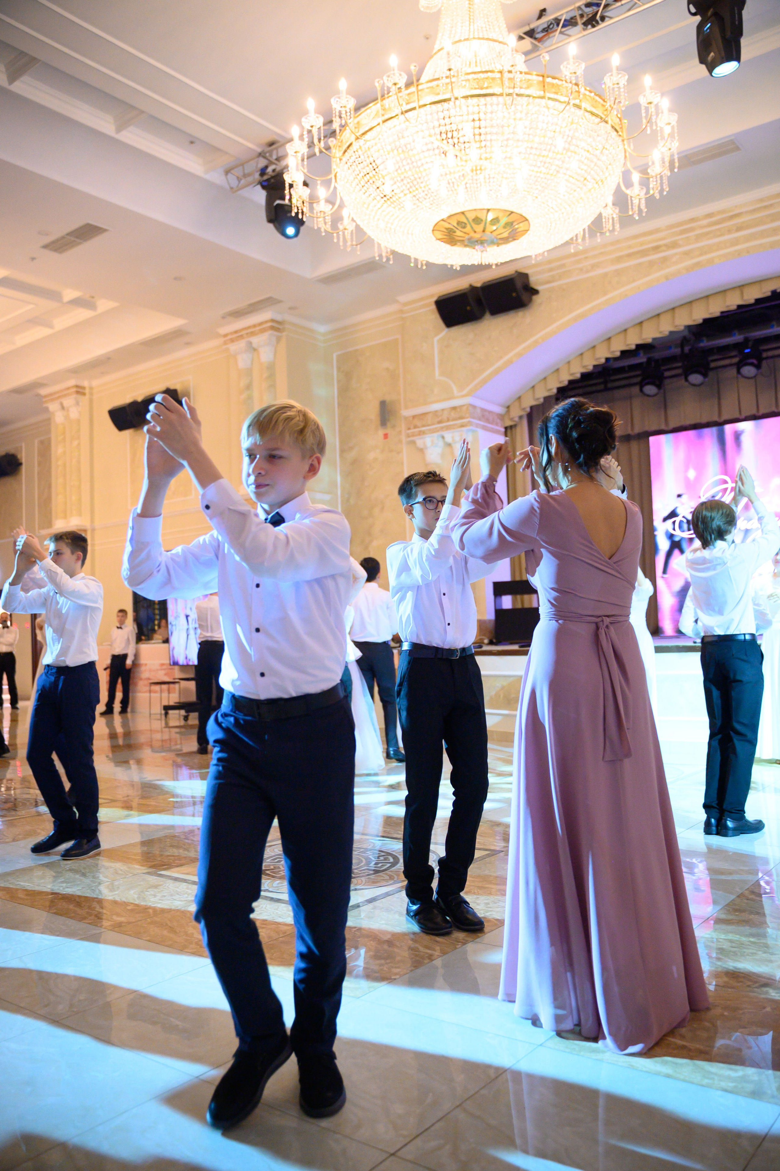 Бал ФМШ 7 класс. Фотограф новорожденных, семейный детский в Тюмени Татьяна Морозова