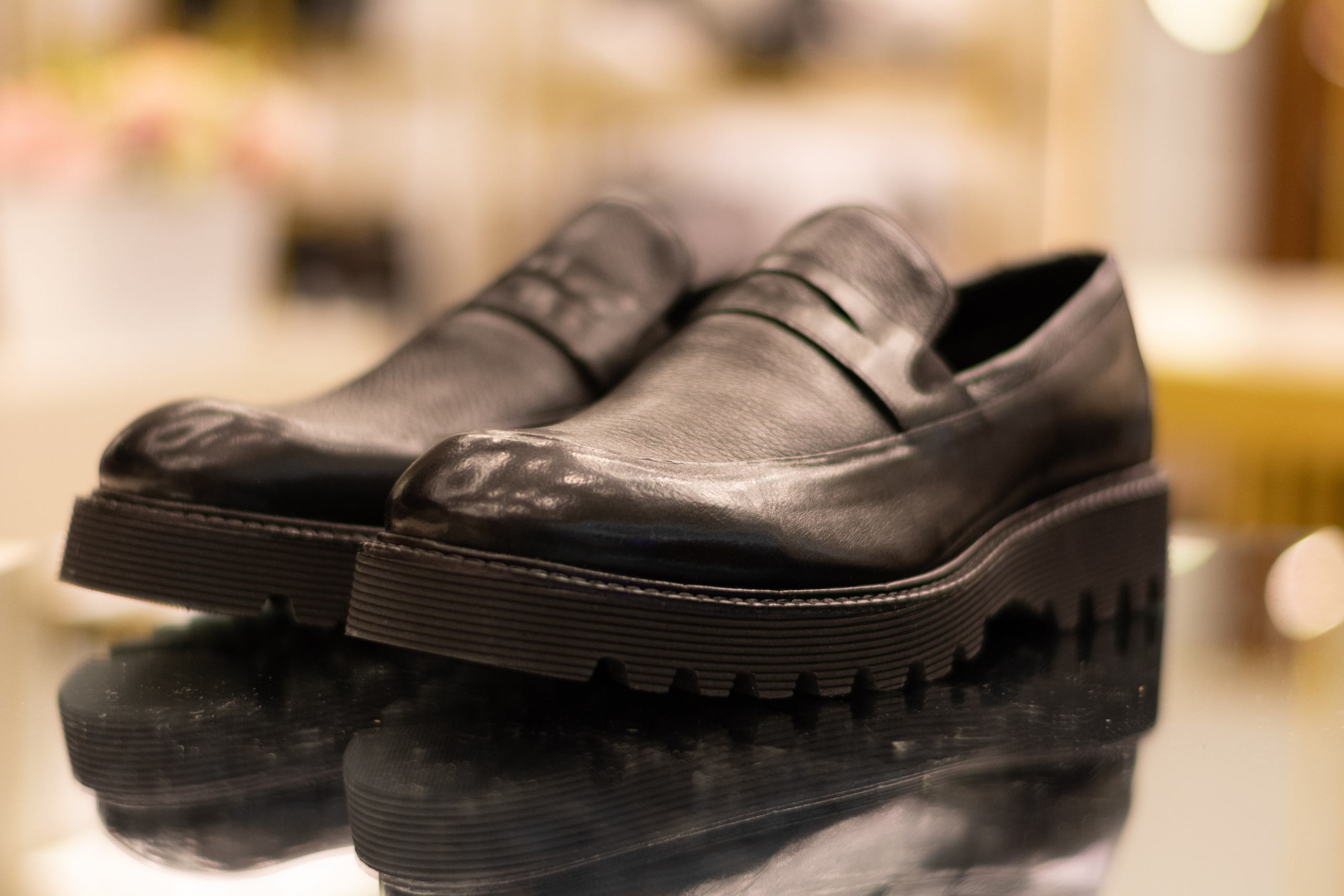 Для организаций. Предметная фотосессия для обувного магазина Capsula. Фотограф/видеограф Богдан Голованов