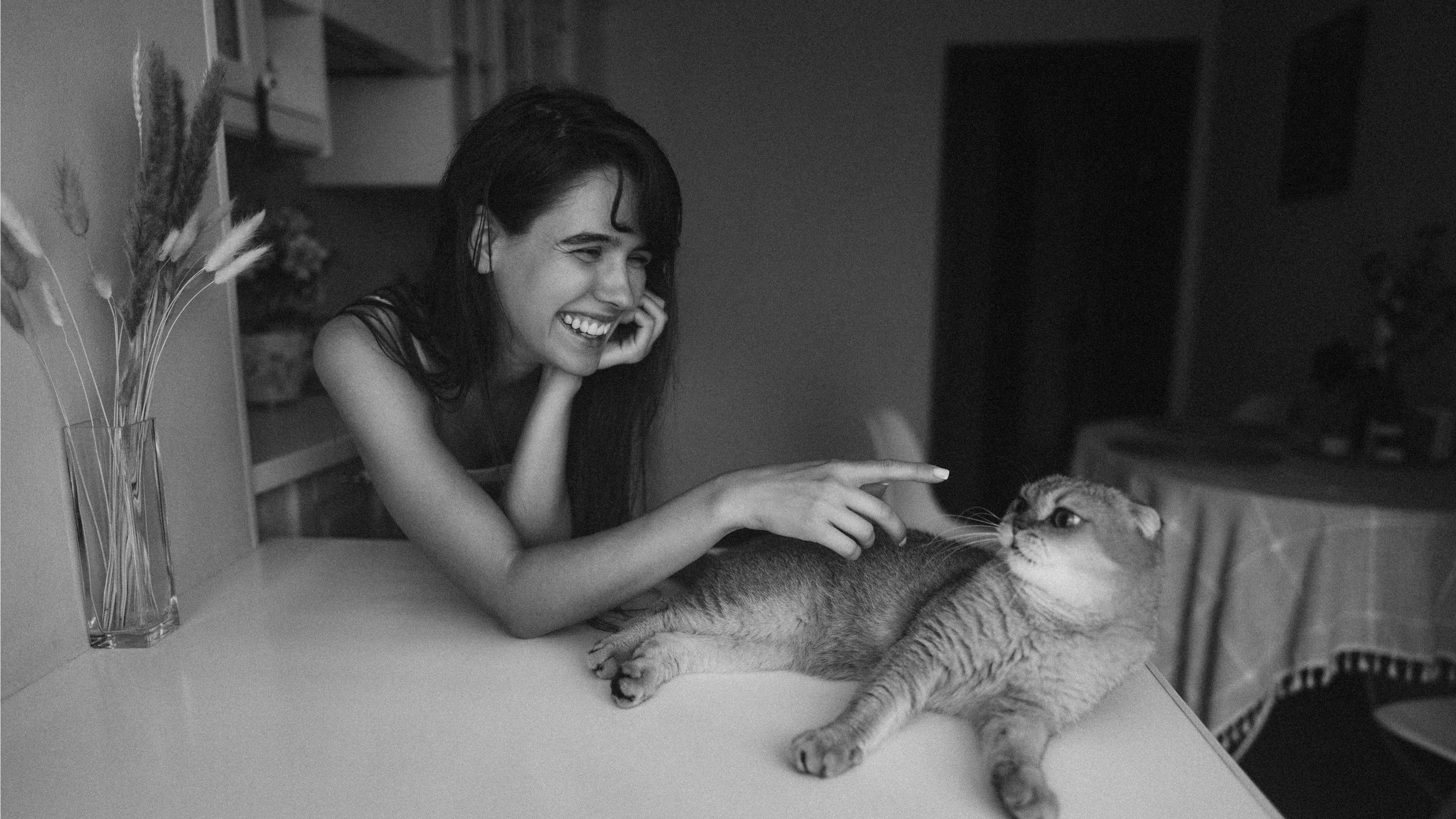 Home Photoshoot with Dasha and Cat Albus — Anton Avanzato