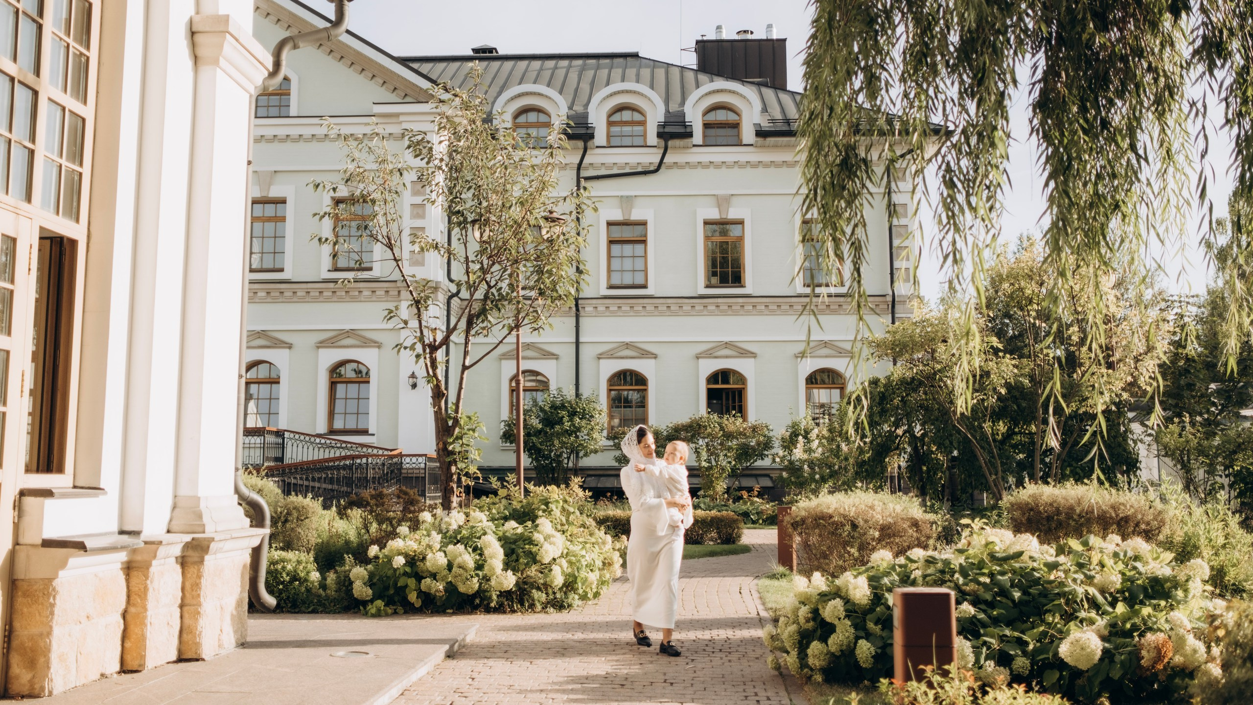Крещение Дмитрия и Тихона. Главная