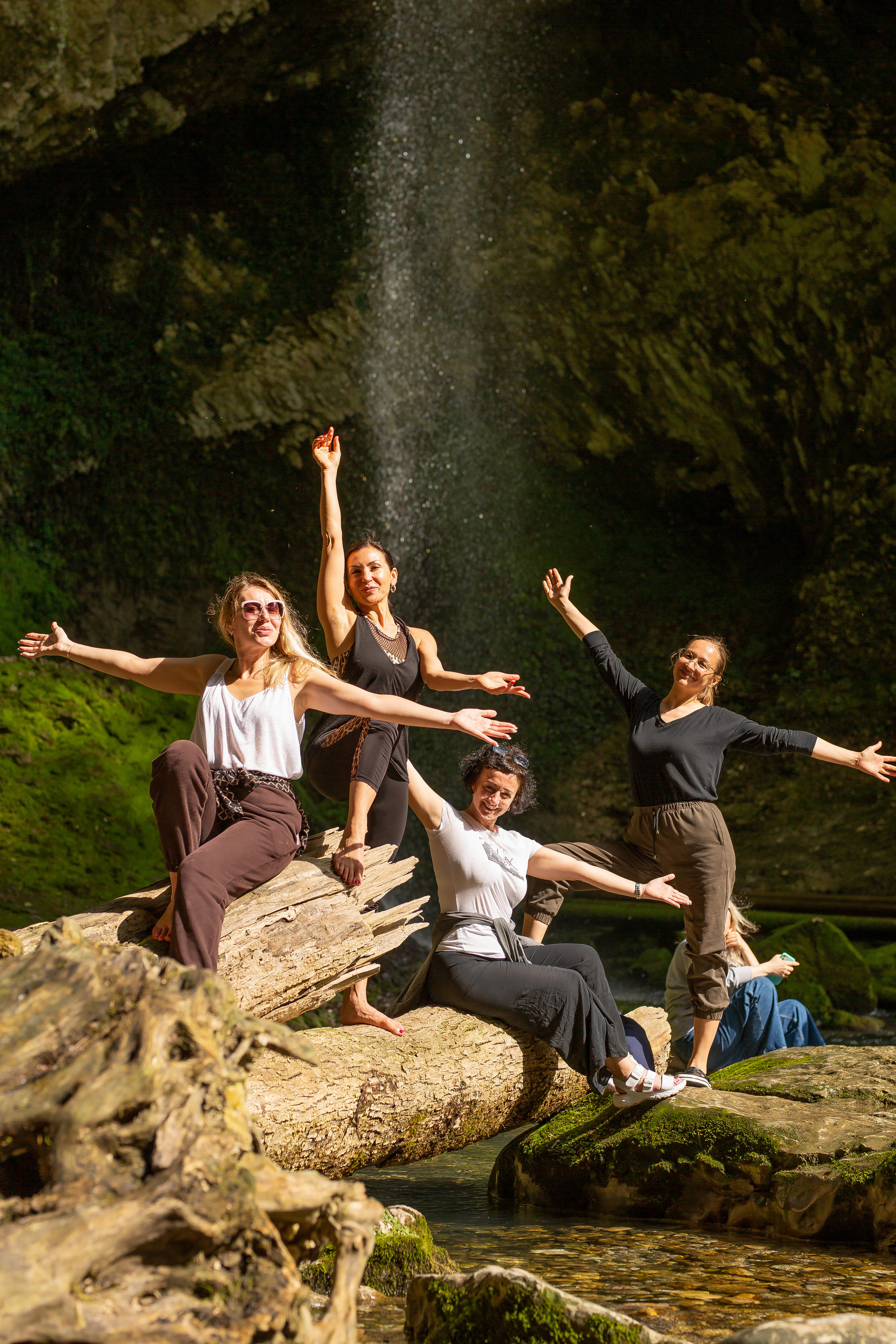 Йога тур «Горы и Море». Водопад и баня. ФОТО ВИДЕО ПРОДАКШН Санкт-Петербург Москва фотограф Мария Хрусталева