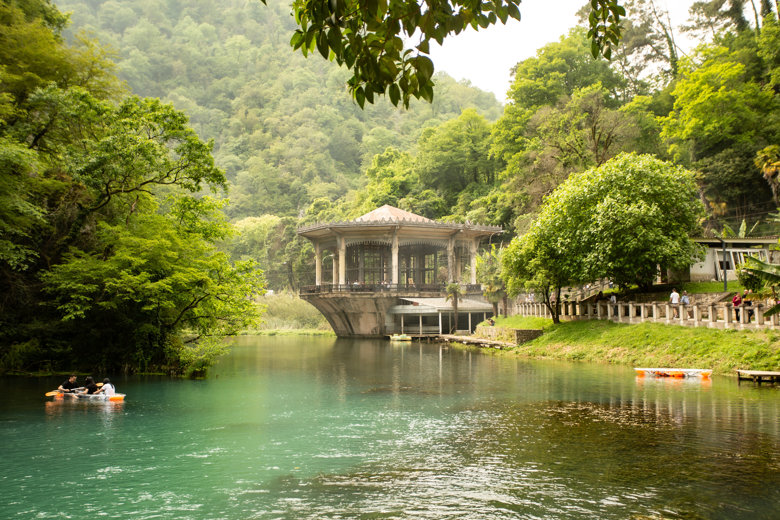 Йога Тур с Элиной Филатовой. Абхазия. Лыхны. Новый Афон. ФОТО ВИДЕО ПРОДАКШН Санкт-Петербург Москва фотограф Мария Хрусталева