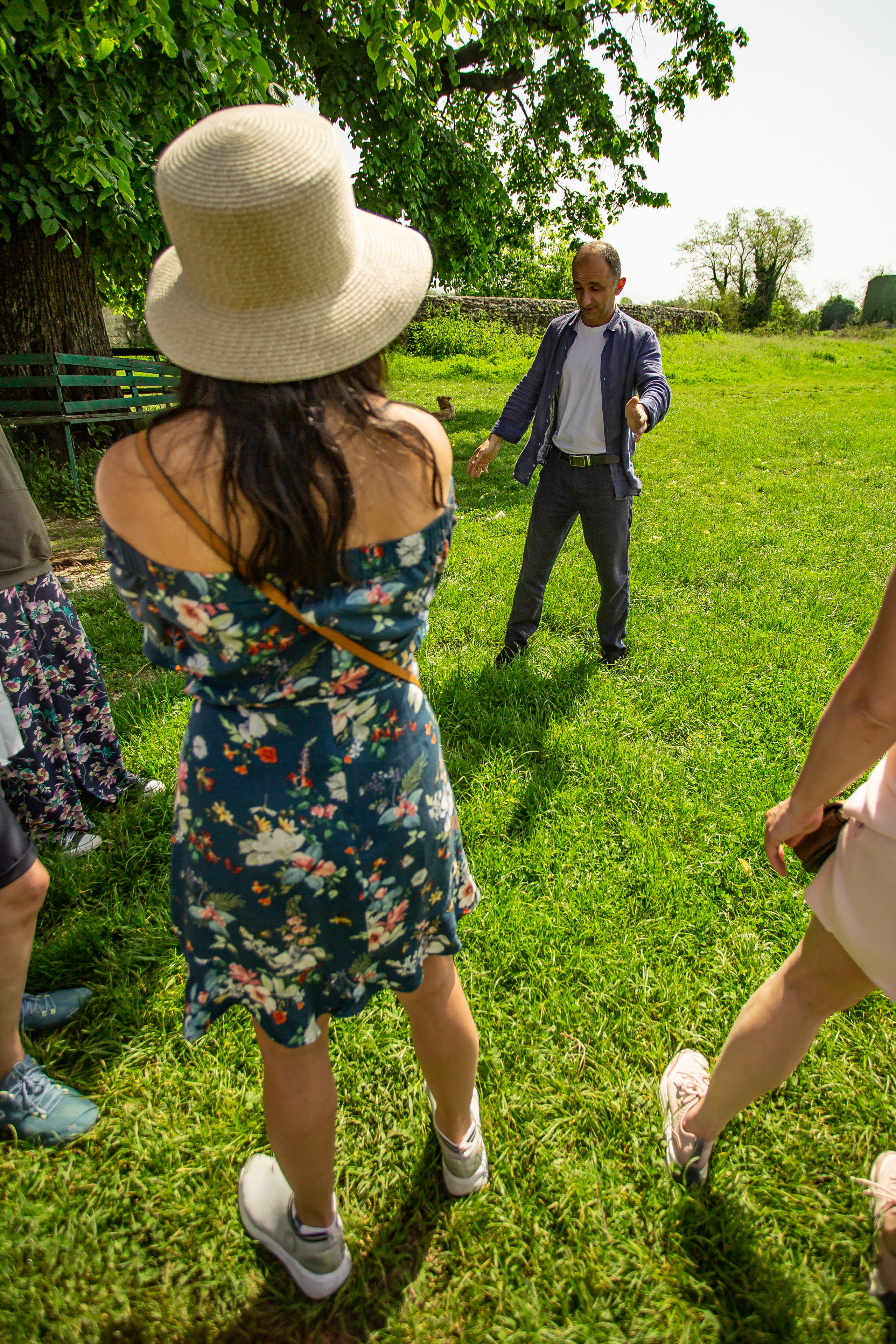 Йога Тур с Элиной Филатовой. Абхазия. Лыхны. Новый Афон. ФОТО ВИДЕО ПРОДАКШН Санкт-Петербург Москва фотограф Мария Хрусталева