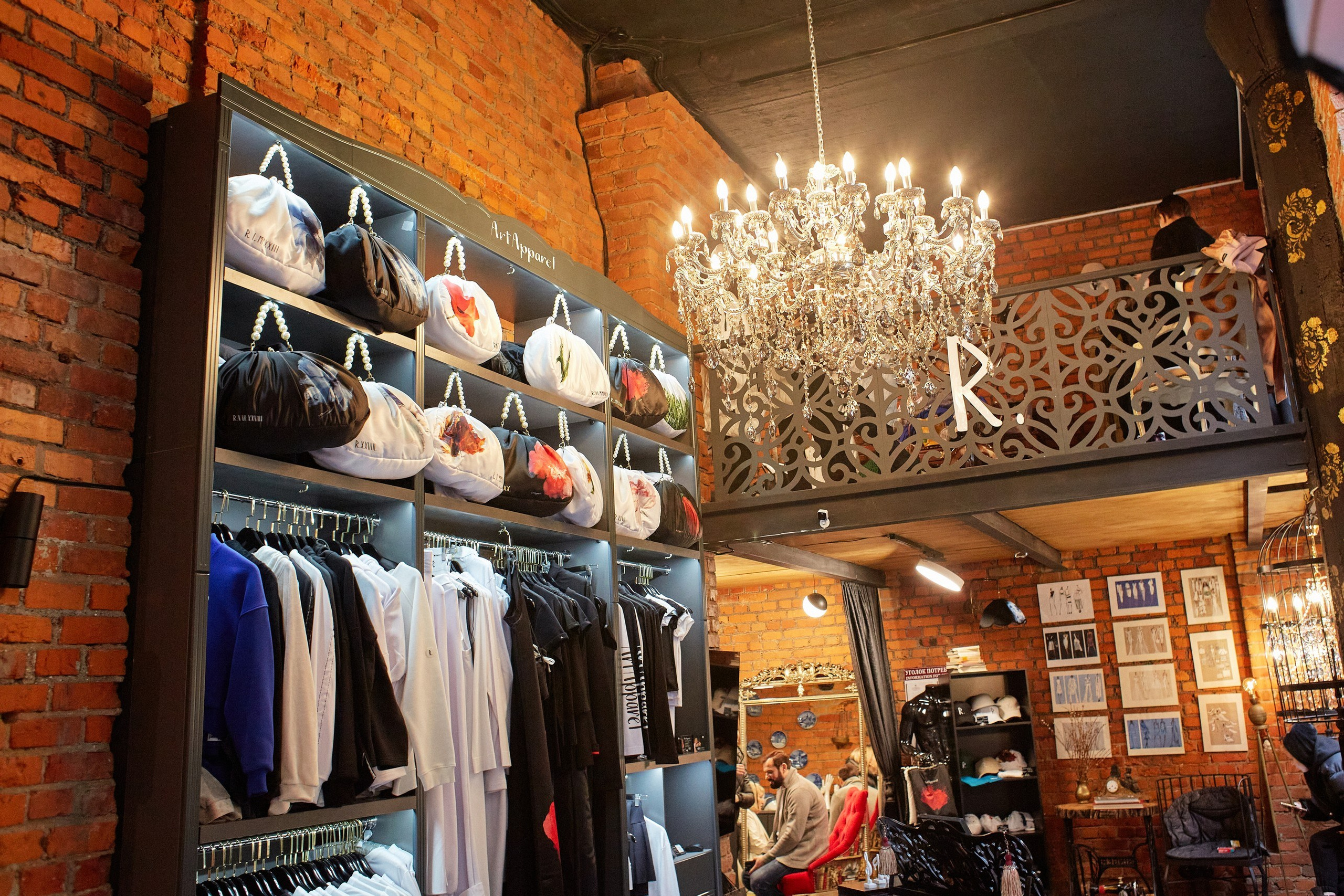 Показ Art Apparel в Москве. Коммерческий фотограф в Москве Павел Володин — фотосъемка для бизнеса