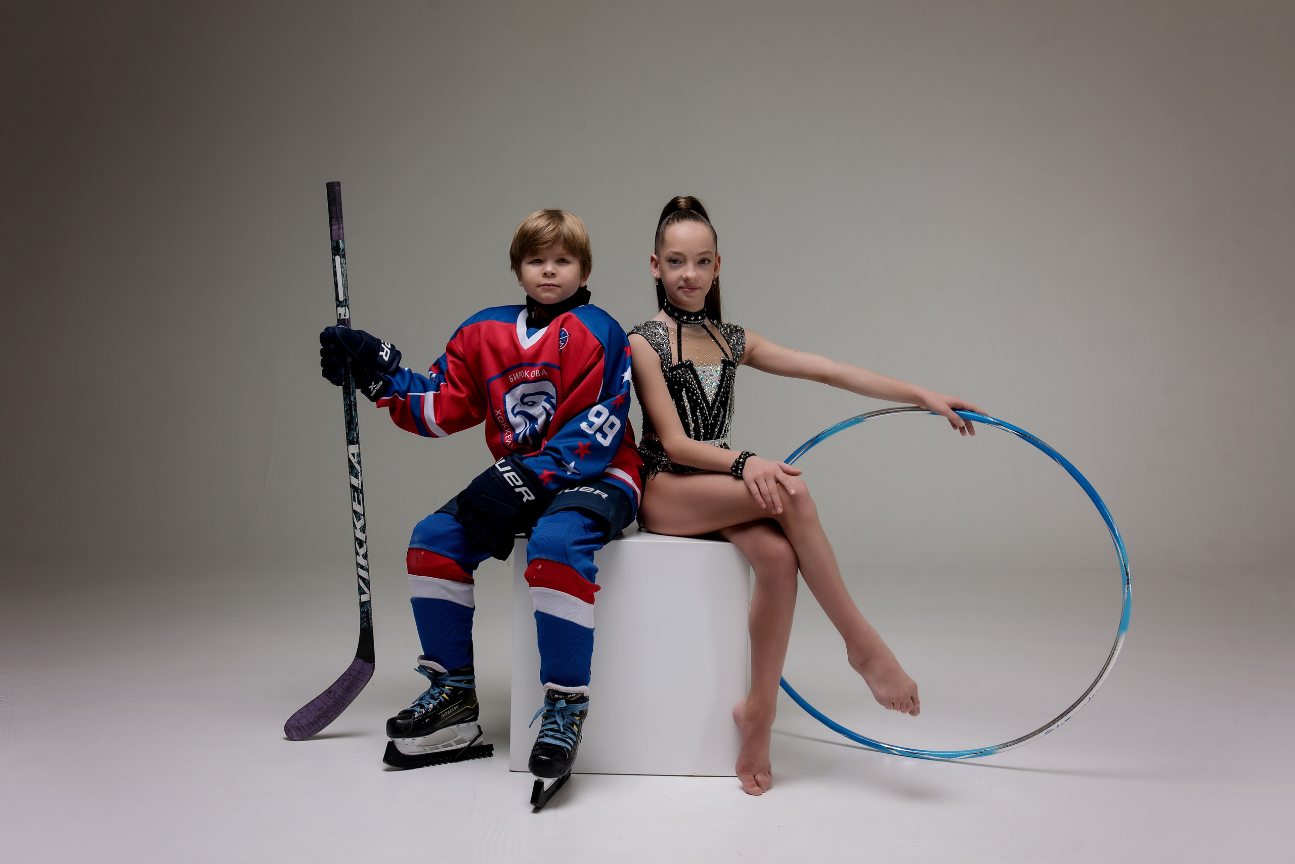 Хоккей — Гимнастика групповая съемка. Детский фотограф в Долгопрудном и Москве