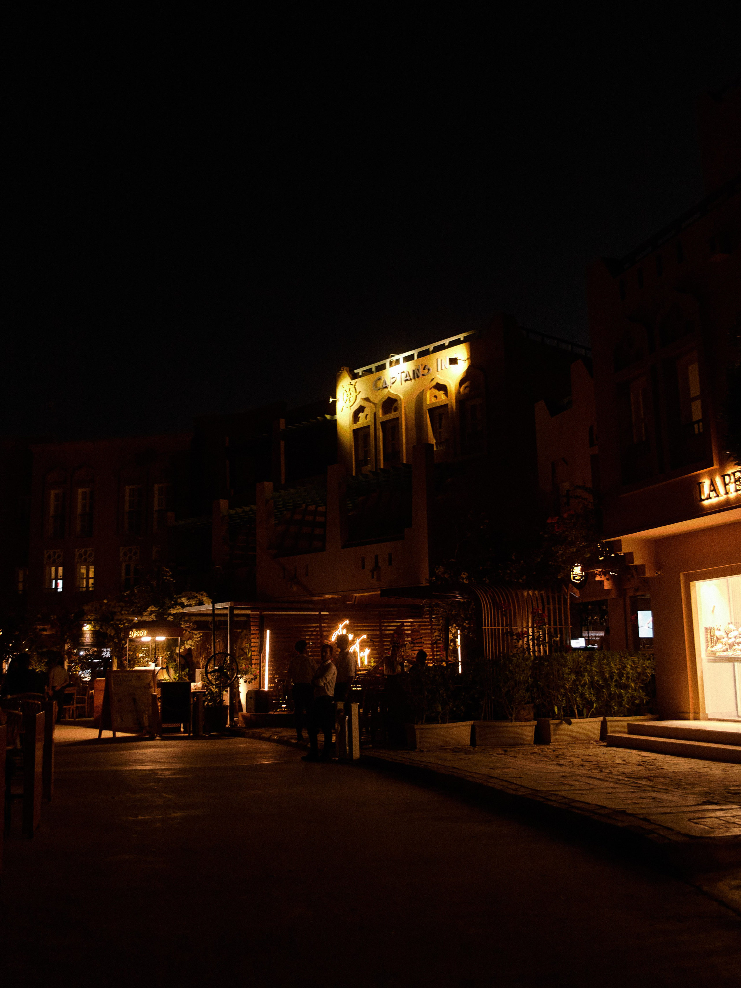 Улицы. Jorgis Talè — photographer, kind person, teacher of arts and other mag