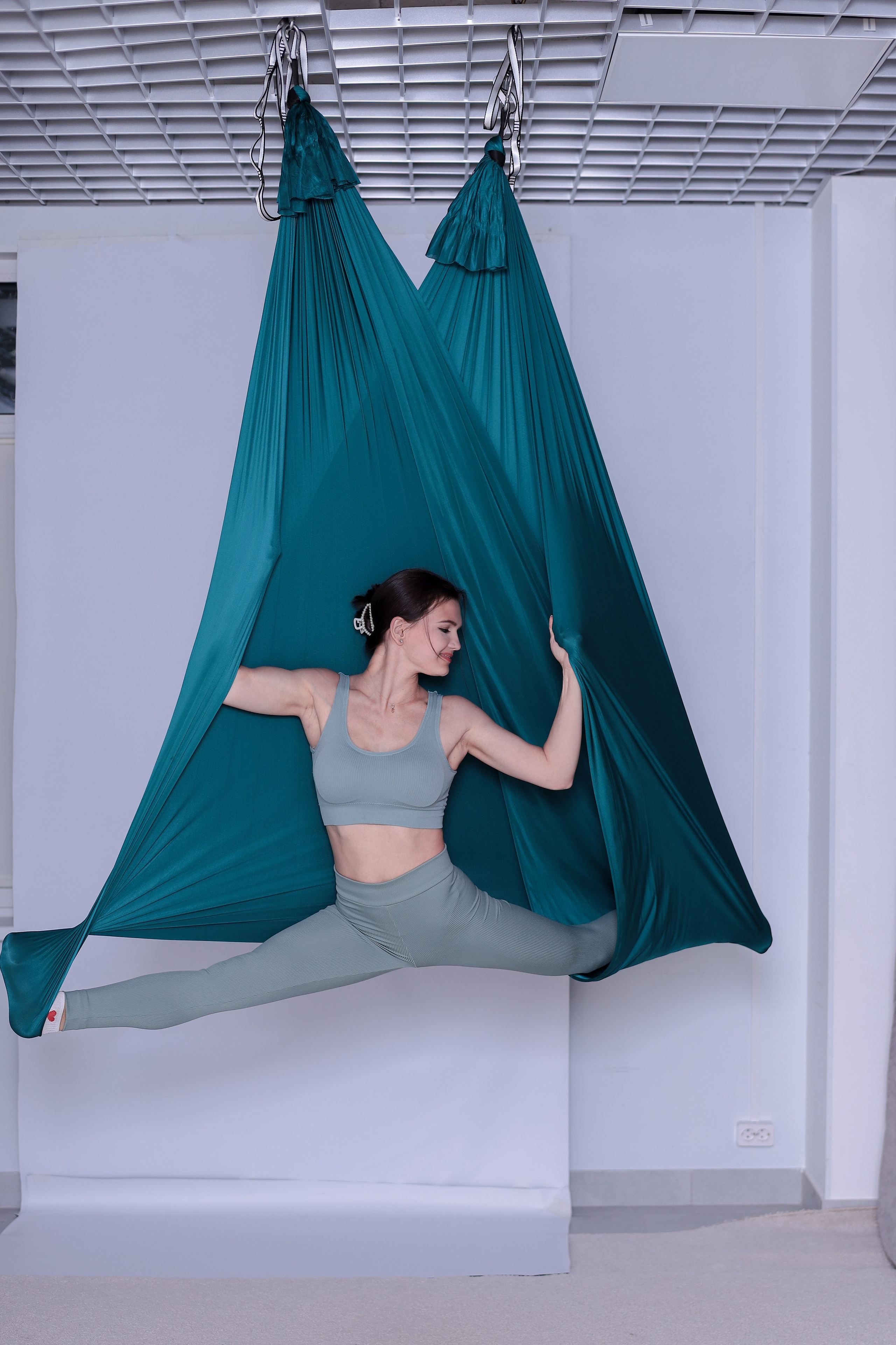 Арт-терапия + аэройога. Фотограф Надршина Лилия