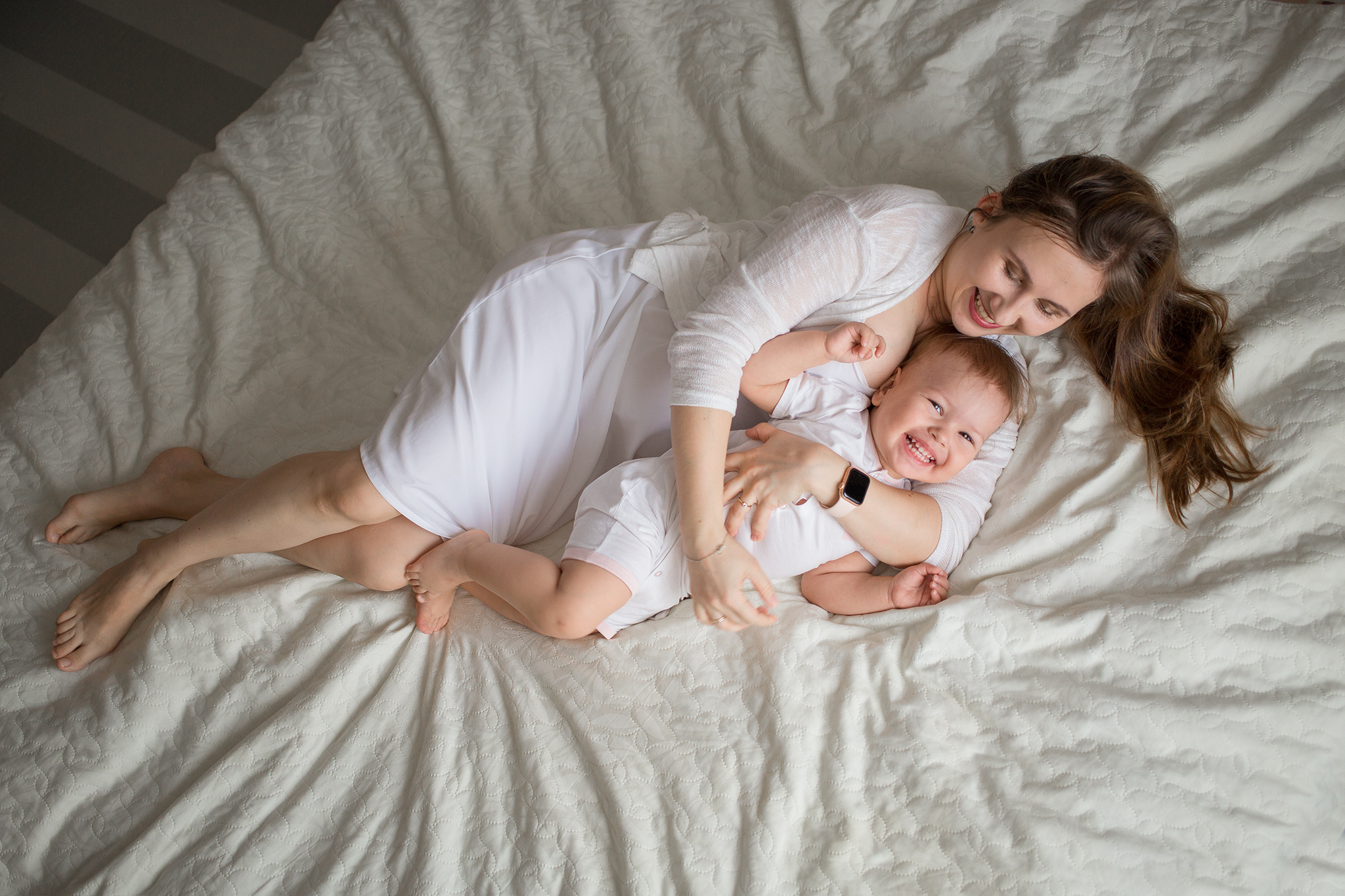 Марина и Эвелина, домашняя фотосессия. Семейный фотограф в Москве Марина Петра