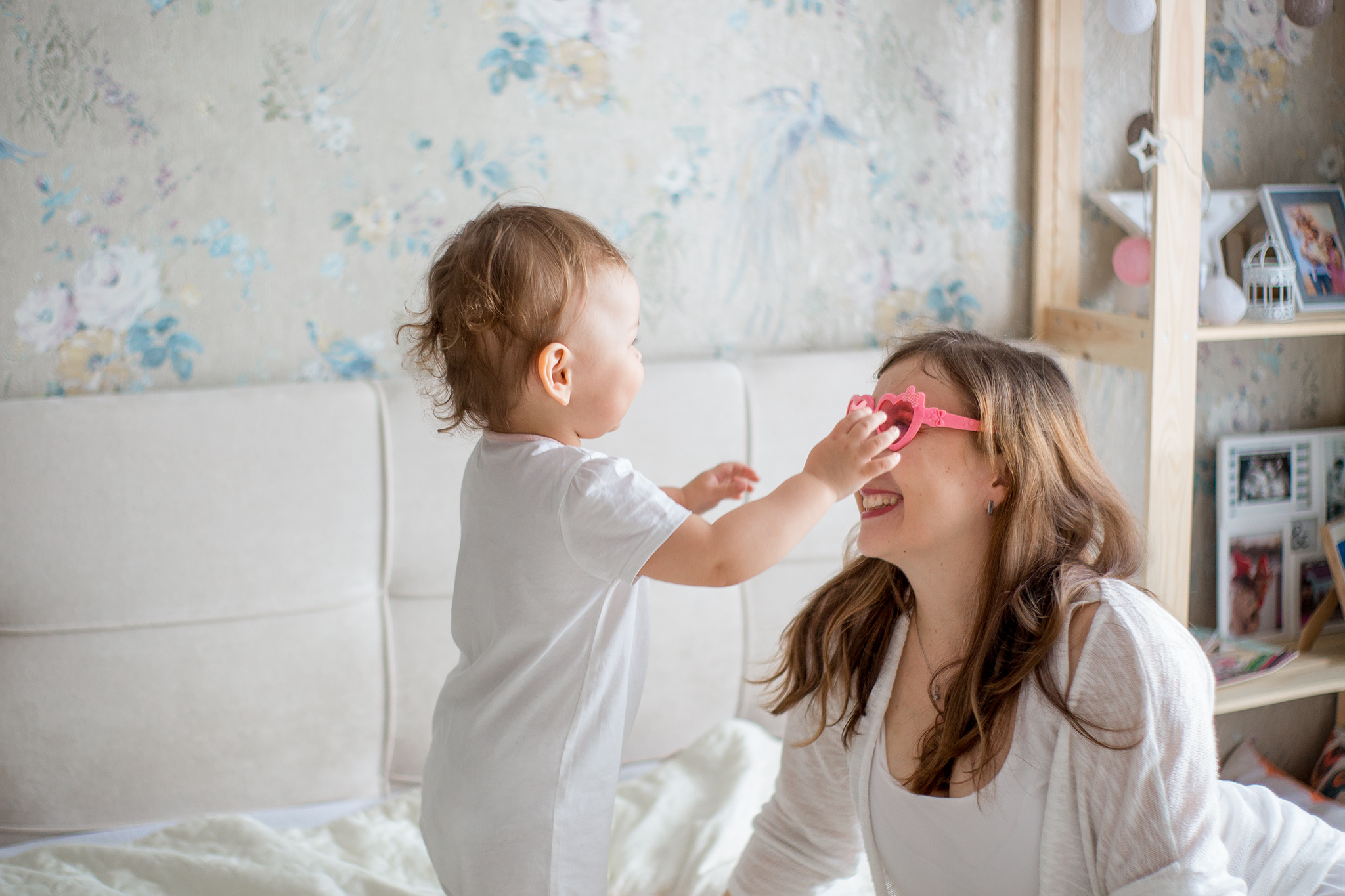 Марина и Эвелина, домашняя фотосессия. Семейный фотограф в Москве Марина Петра