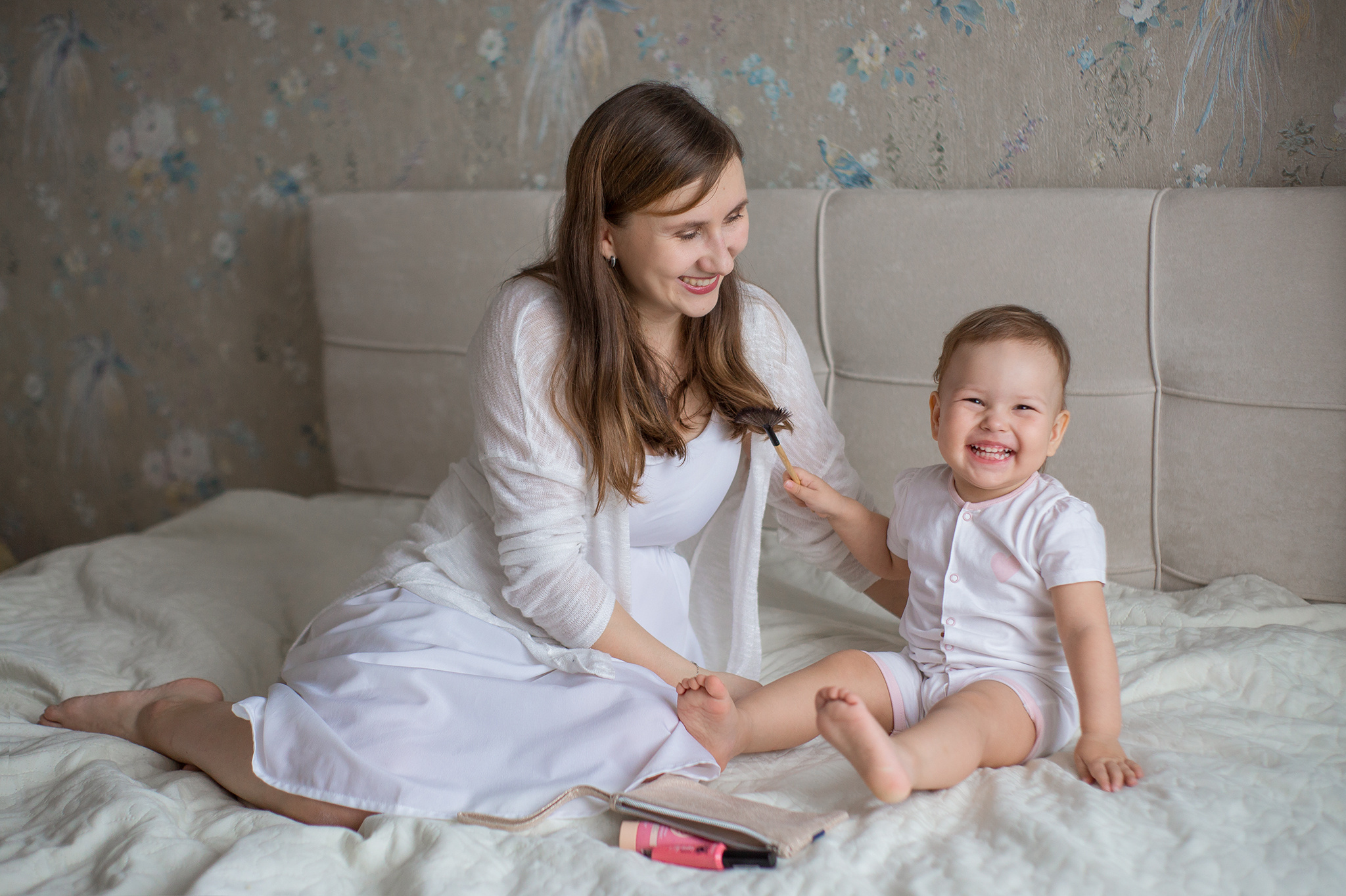 Марина и Эвелина, домашняя фотосессия. Семейный фотограф в Москве Марина Петра