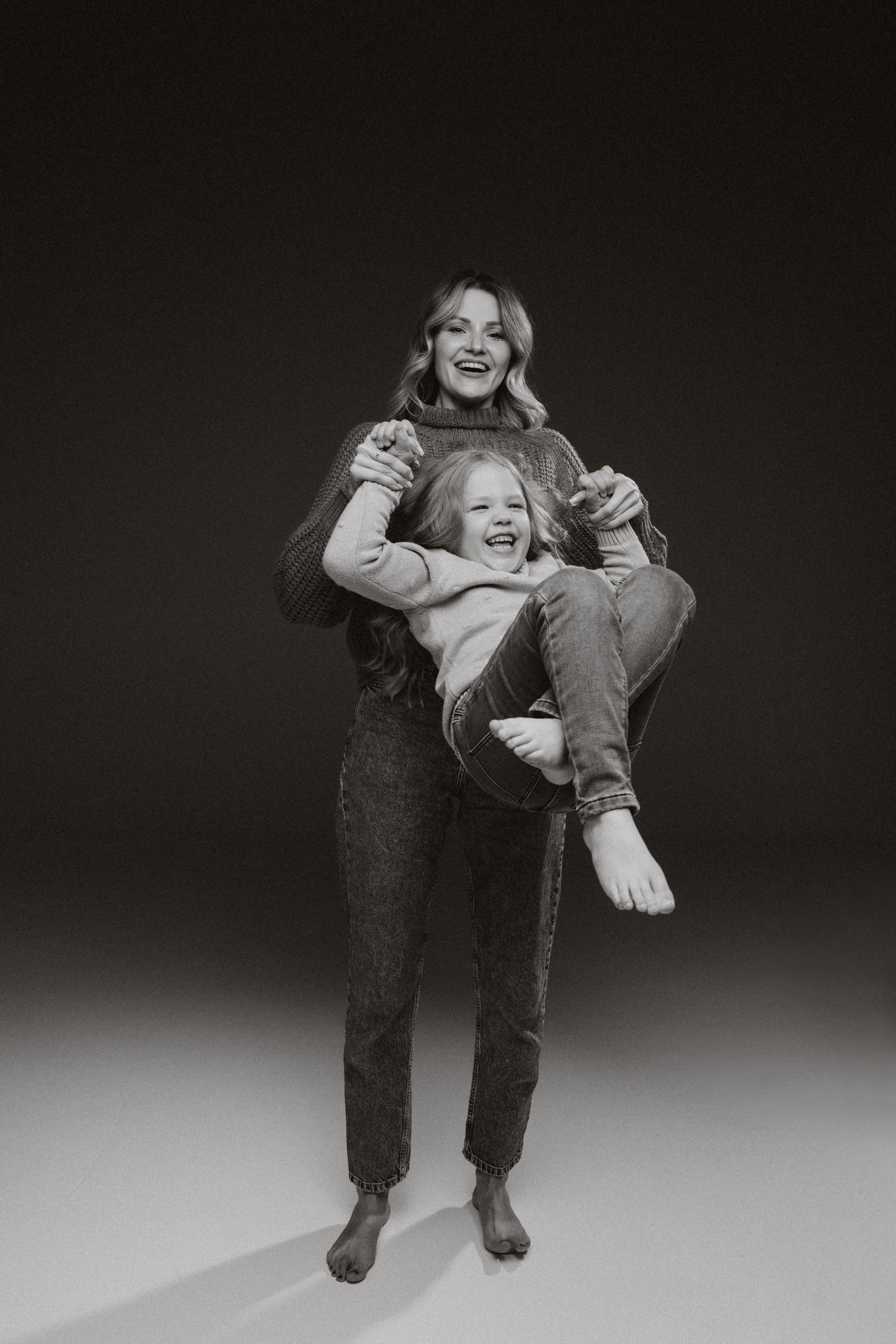 Ольга и Сонечка. Фотограф Мария Миллс | Минск